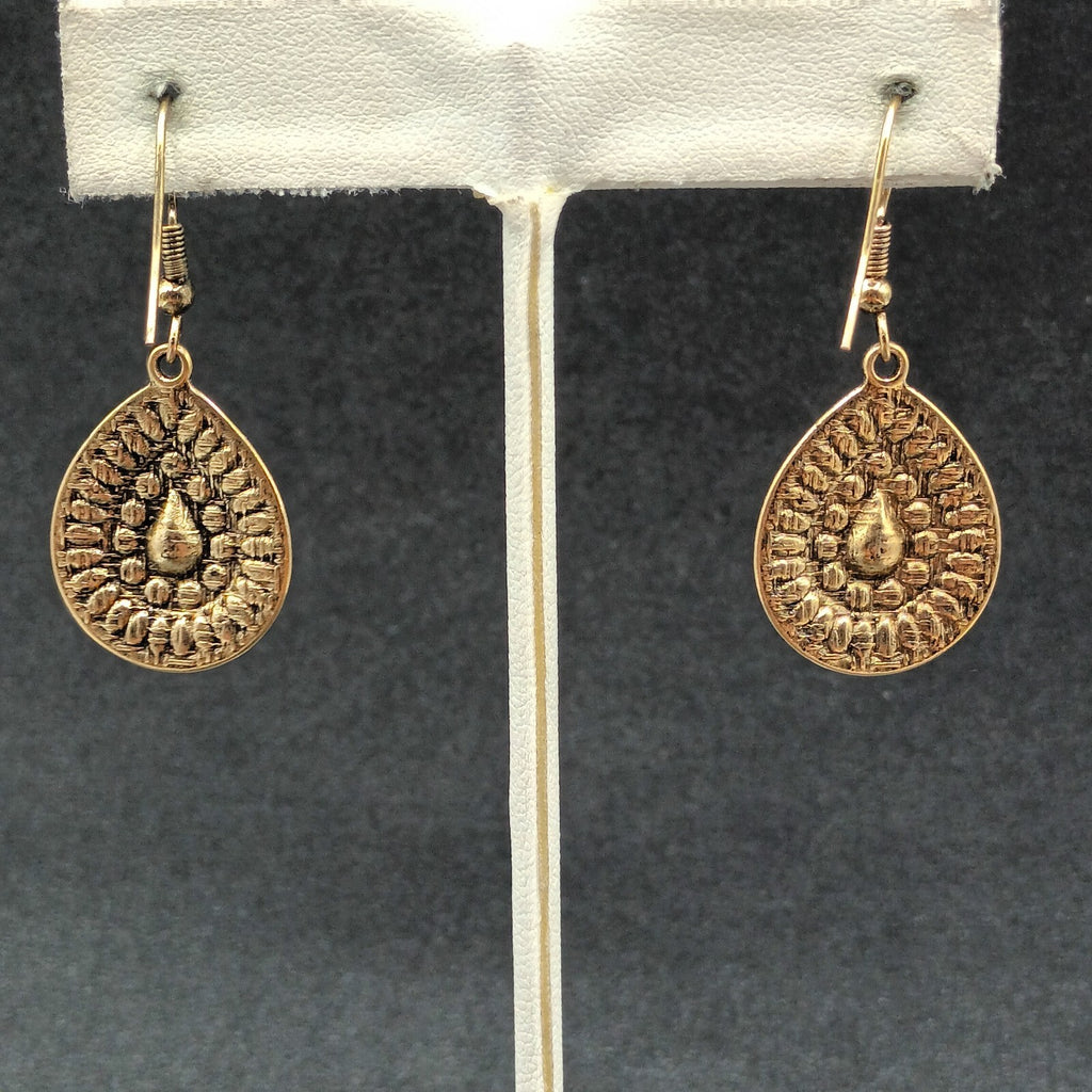 Pierced Earrings Gold tone Faceted Red Acrylic Teardrop Dangle 1"