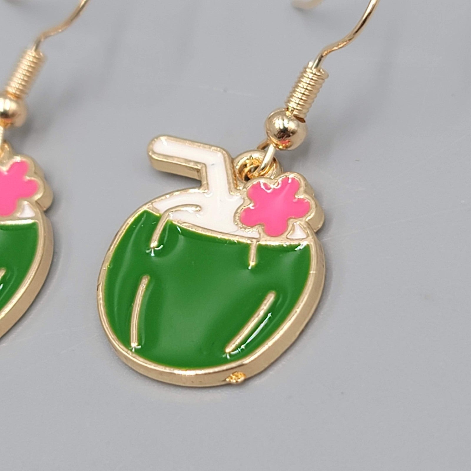 Enamel Green Coconut Cocktail Pierced Earrings Gold tone Dangle 7/8"