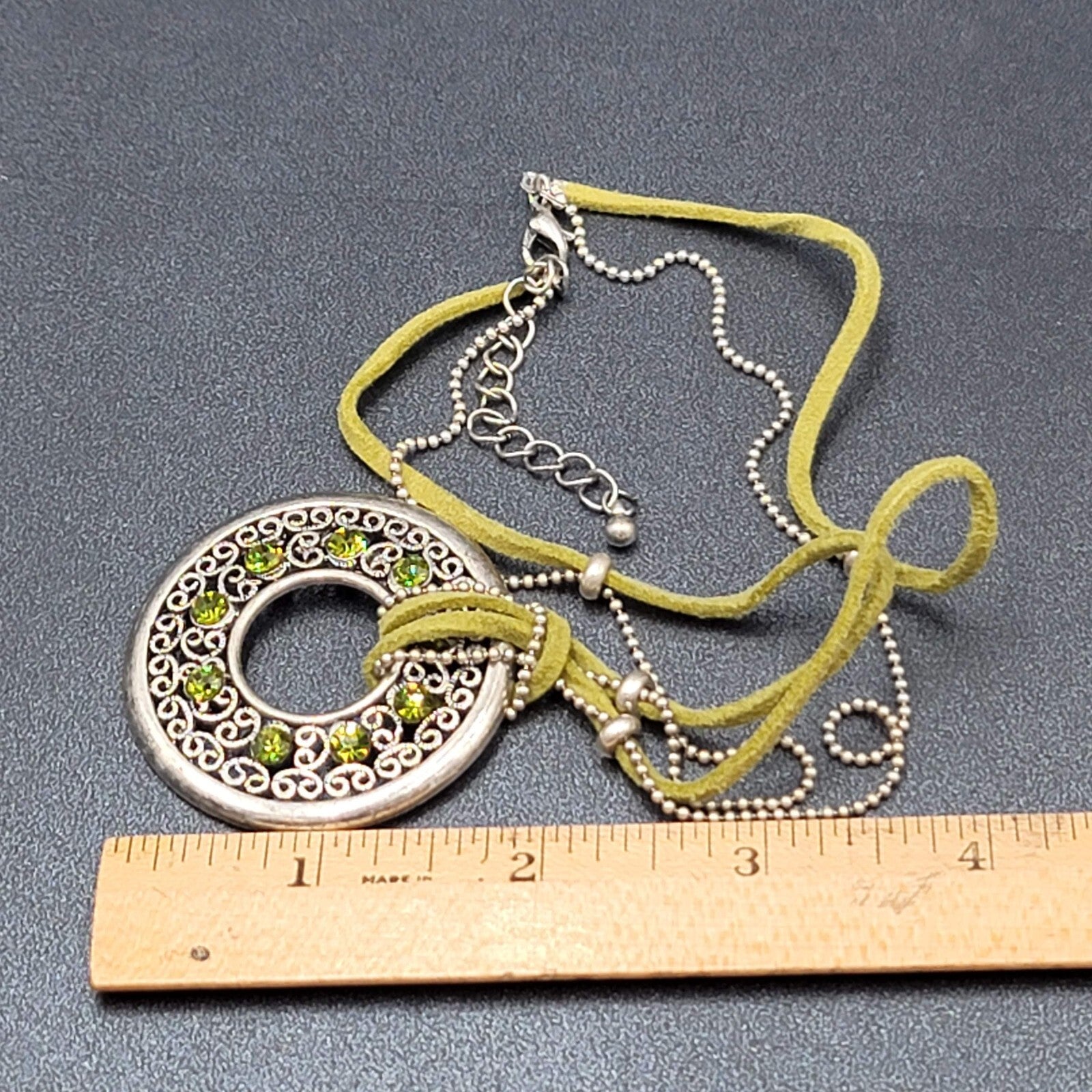 Green Necklace Silver tone Felt Rhinestone Circle Pendant  16"-18"