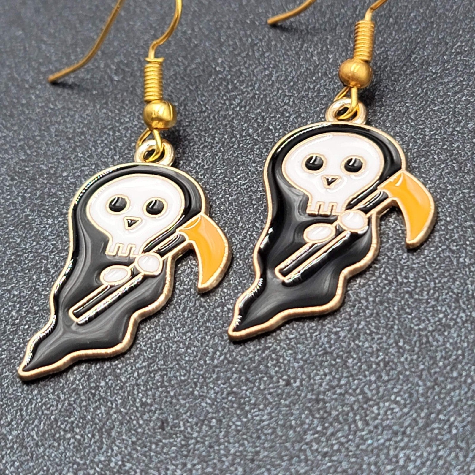 Halloween Grim Reaper Pierced Earrings Gold tone Enamel Dangle 1 1/8"