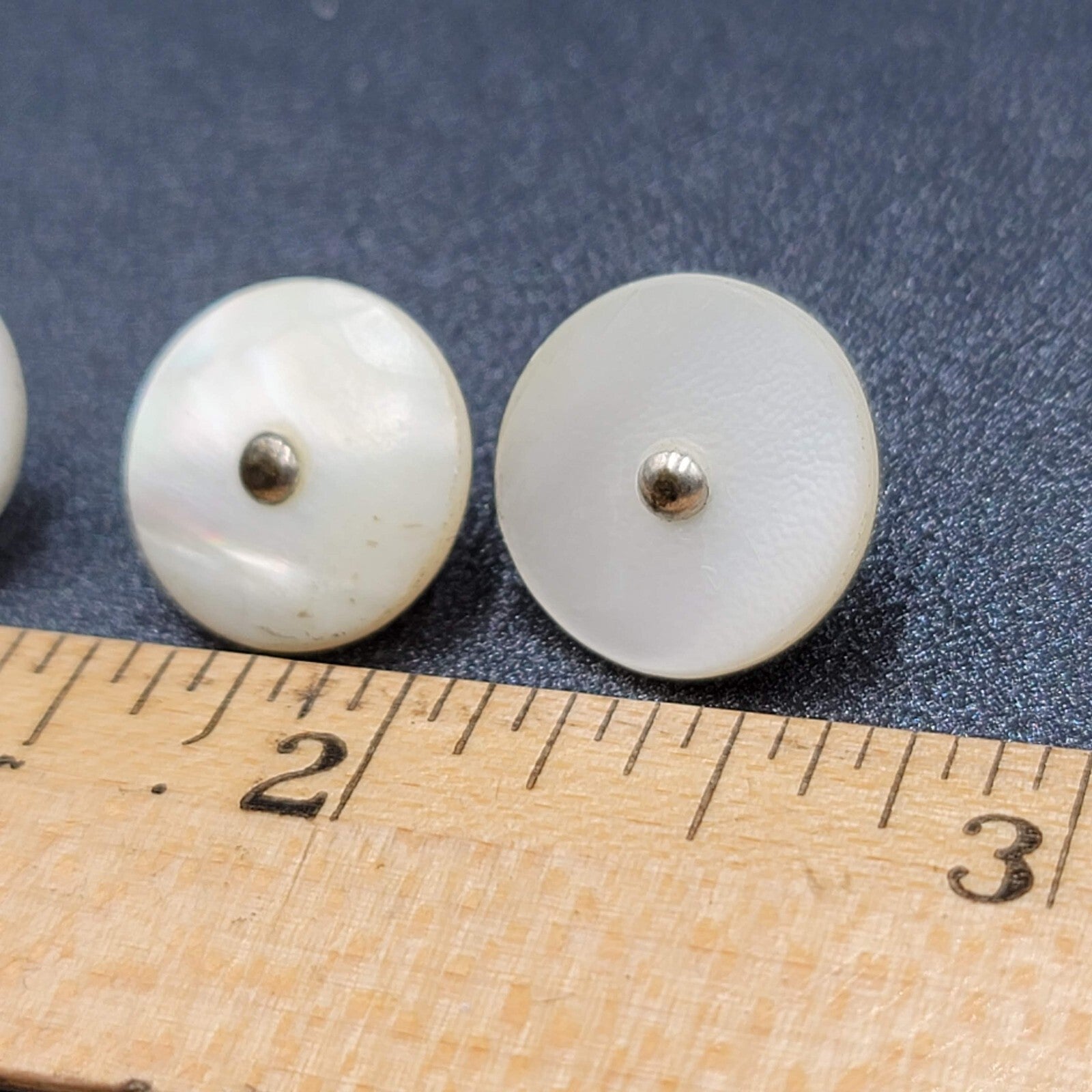 Vintage Mother Of Pearl Buttons Lot of 4  1/2"