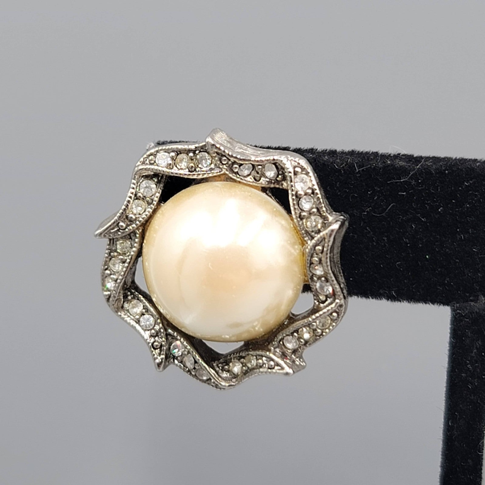 Vintage Pearlescent Cabochon Clip on Earrings Rhinestone Wreath Silver tone 1 in