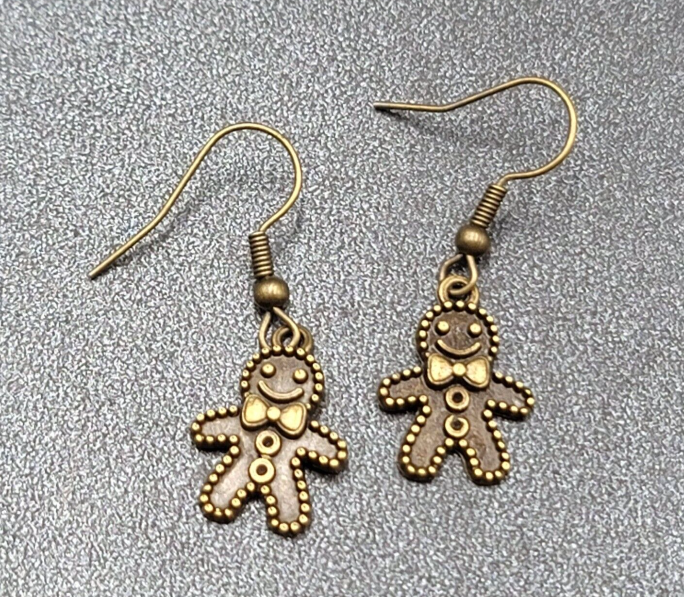 New Gingerbread Man Pierced Earrings Bronze tone Embossed Dangle 3/4" FS