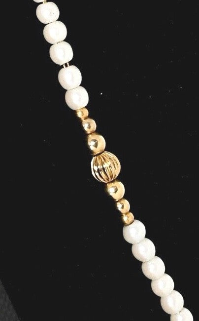 Vintage Elegant Faux Pearl & Gold Plated Beaded Necklace Estate Jewelry 16"