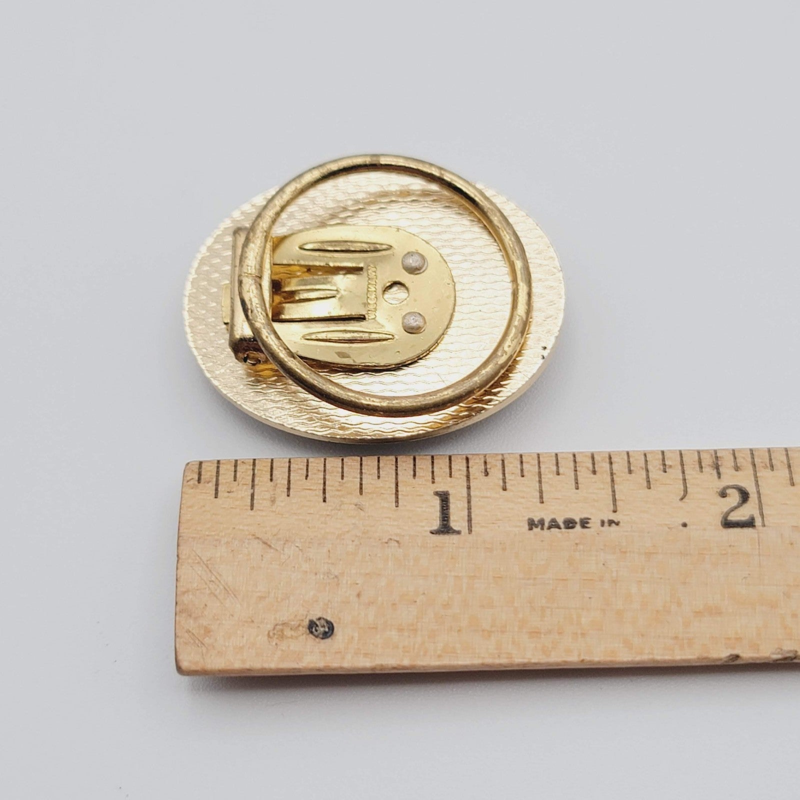 Vintage Scarf Clip Gold tone Flower Black Cabochon Estate Jewelry 1 3/8"