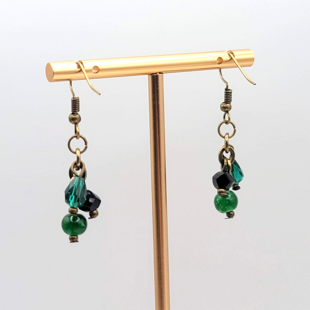 Green Black Glass Bead Pierced Earrings Bronze tone Dangle 1 in