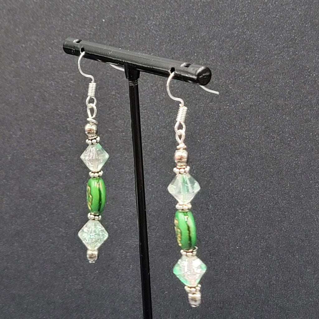 Beaded Pierced Earrings Dangle Silver tone Hook Green Bead Shamrock