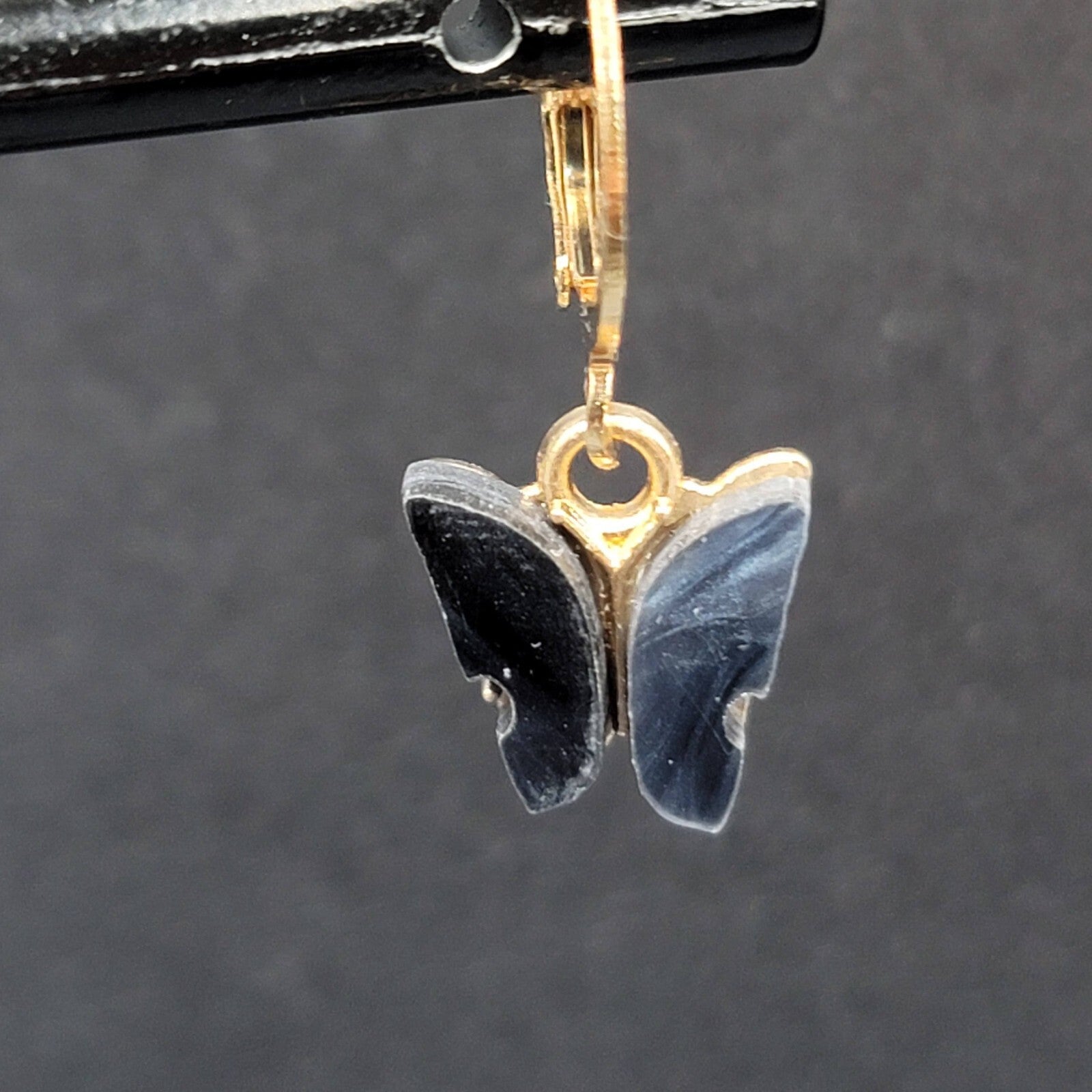 New Pierced Earrings Gold tone Gray Resin Butterfly Dangle Huggie Hoops 1/2"
