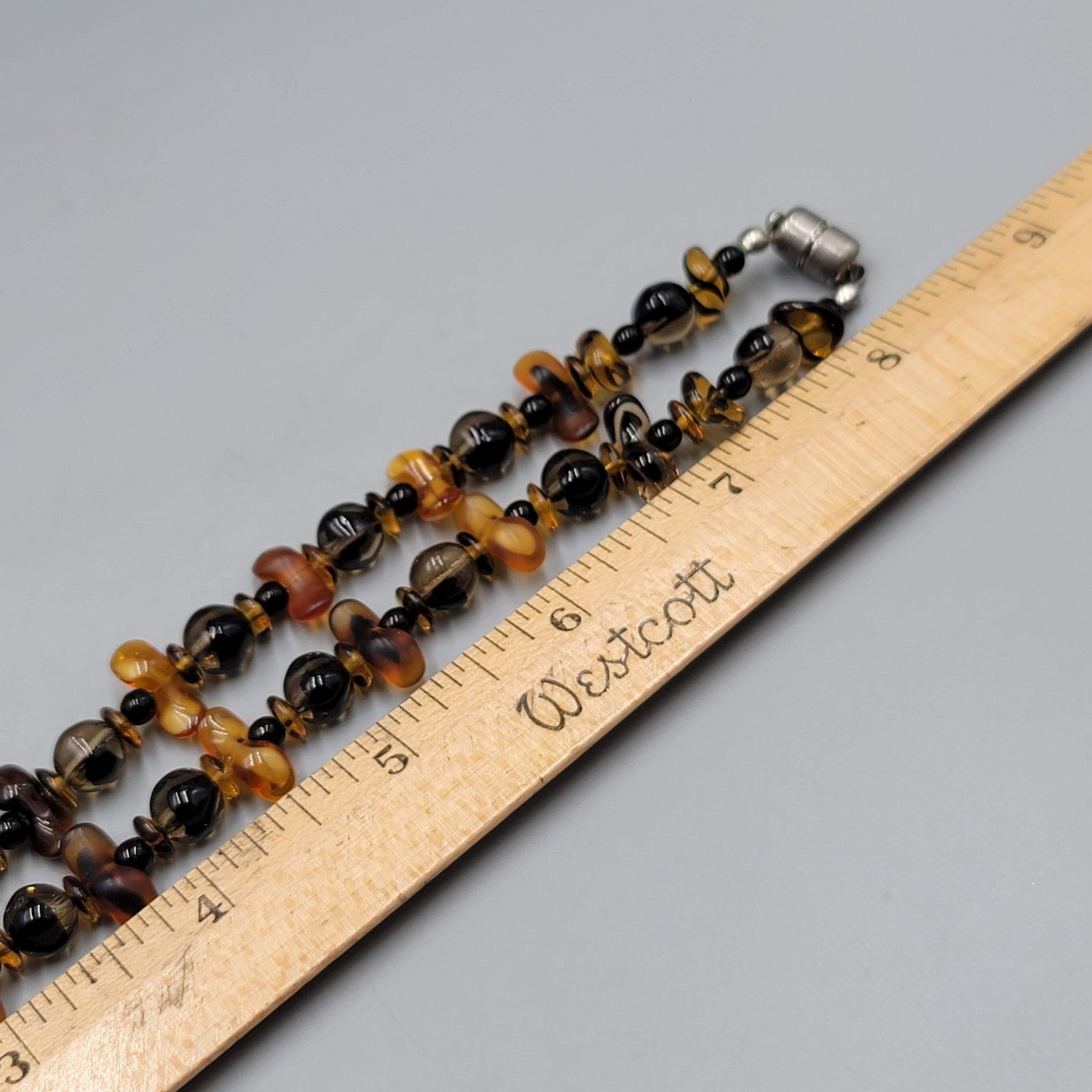 Varigated Brown Beaded Necklace Magnet Closure 17"