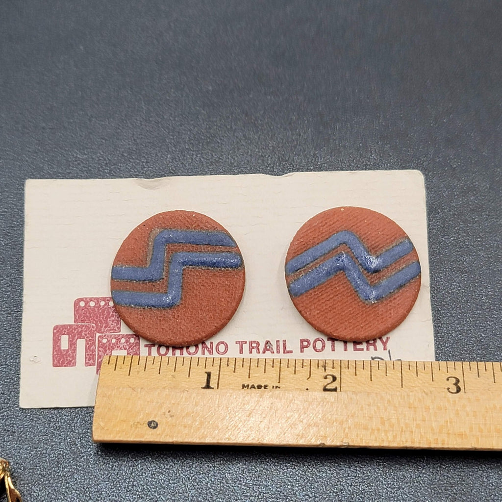Vintage Tohono Trail Pottery Pierced Earrings Red Blue Disc Textured 1 1/8"
