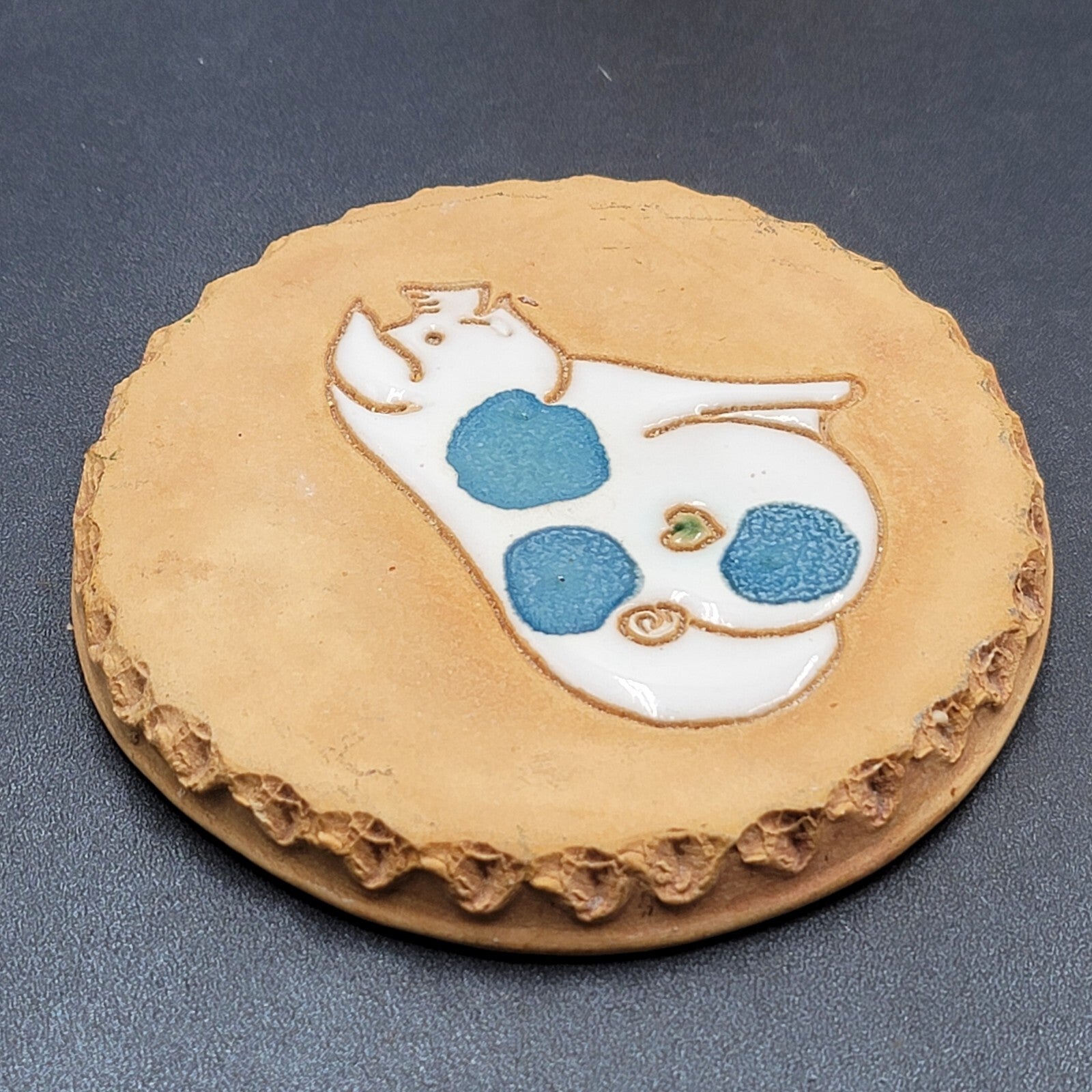 Nan Groves Handmade Pig Pottery Bread Bun Warming Stone Signed