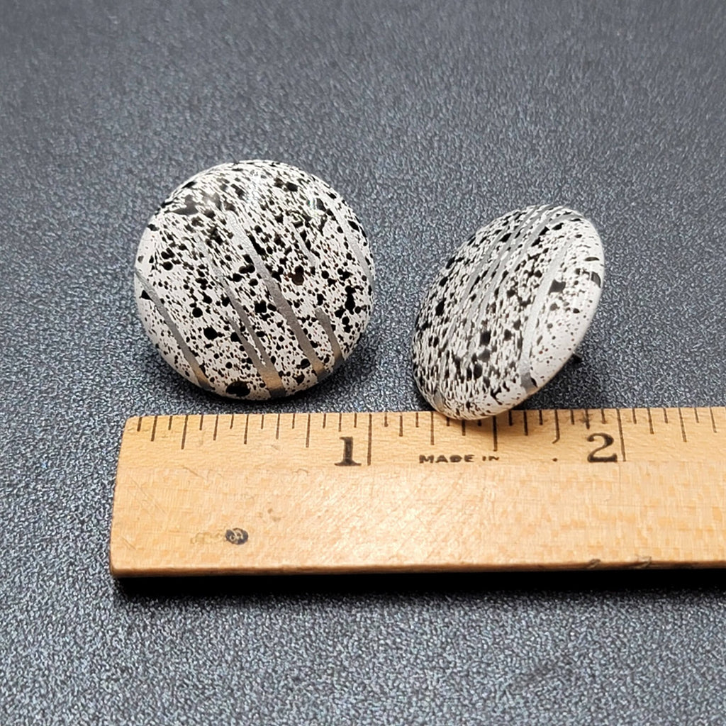 Vintage Pierced Earrings White Round Silver Black Spatter 1"