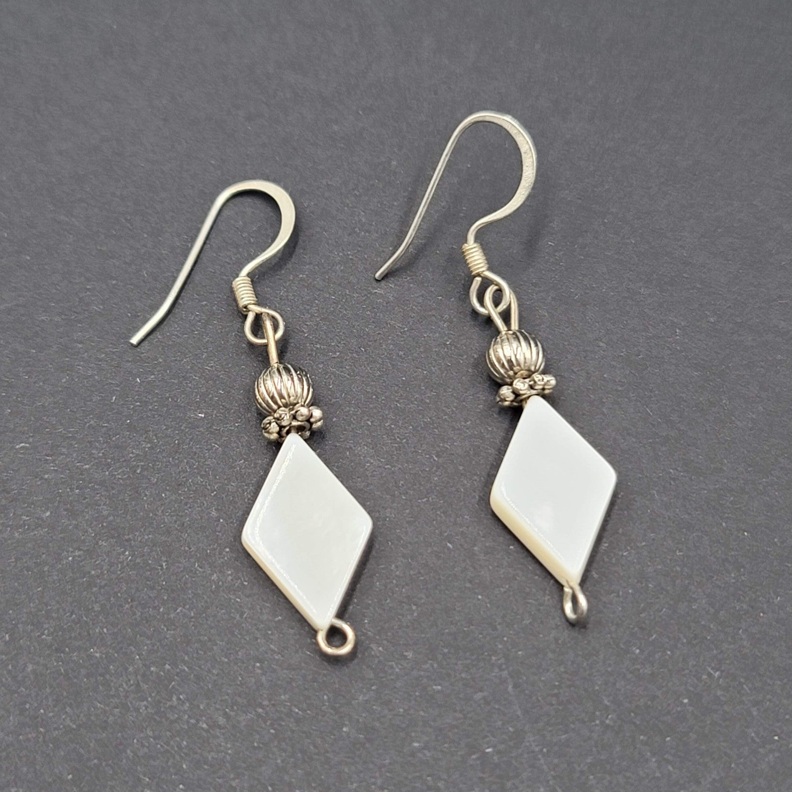 Mother of Pearl Pierced Earrings Diamond Shape Bead Silver tone Dangle  1 1/8"
