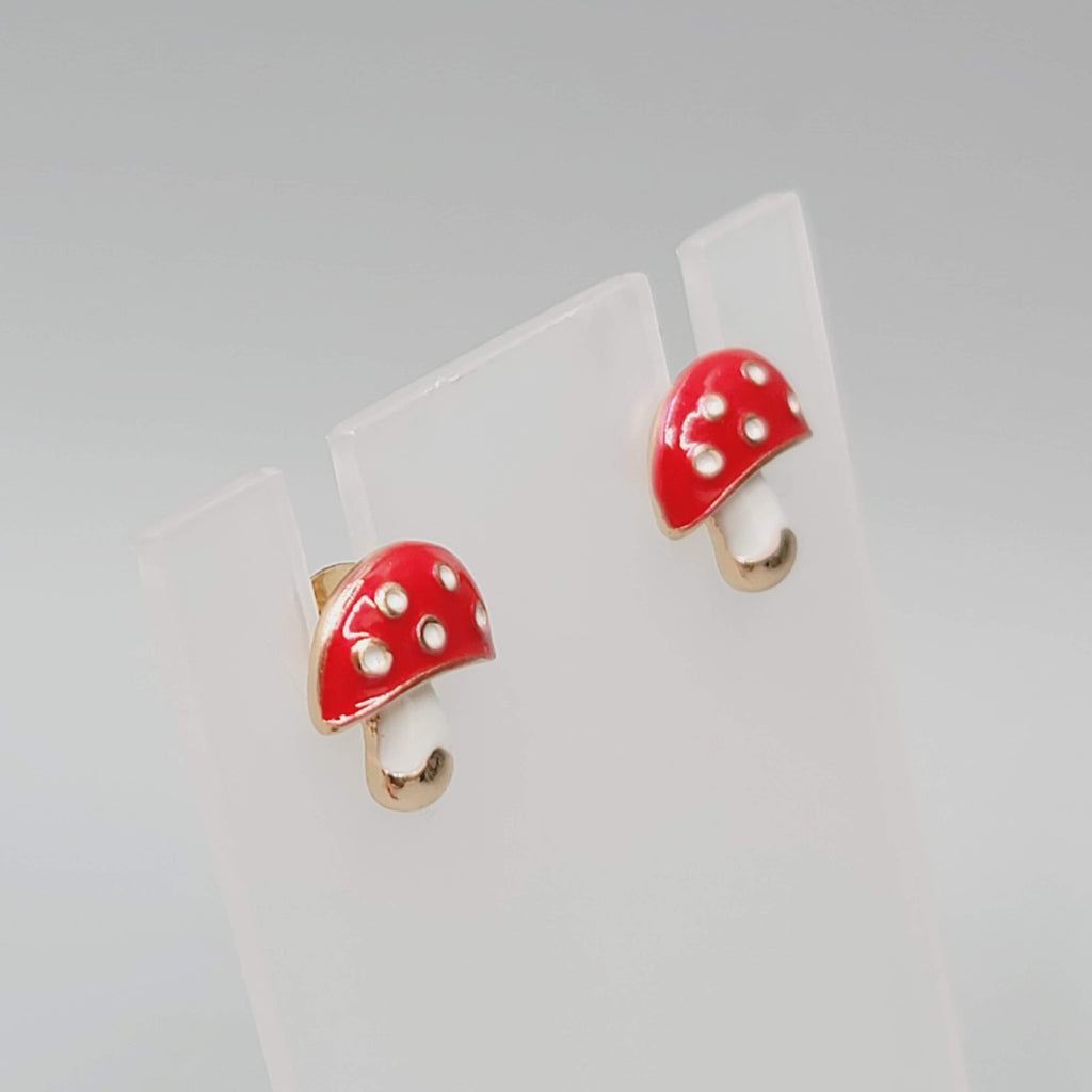 Mushroom Stud Pierced Earrings Enamel Red White Dots Gold tone 1/2"
