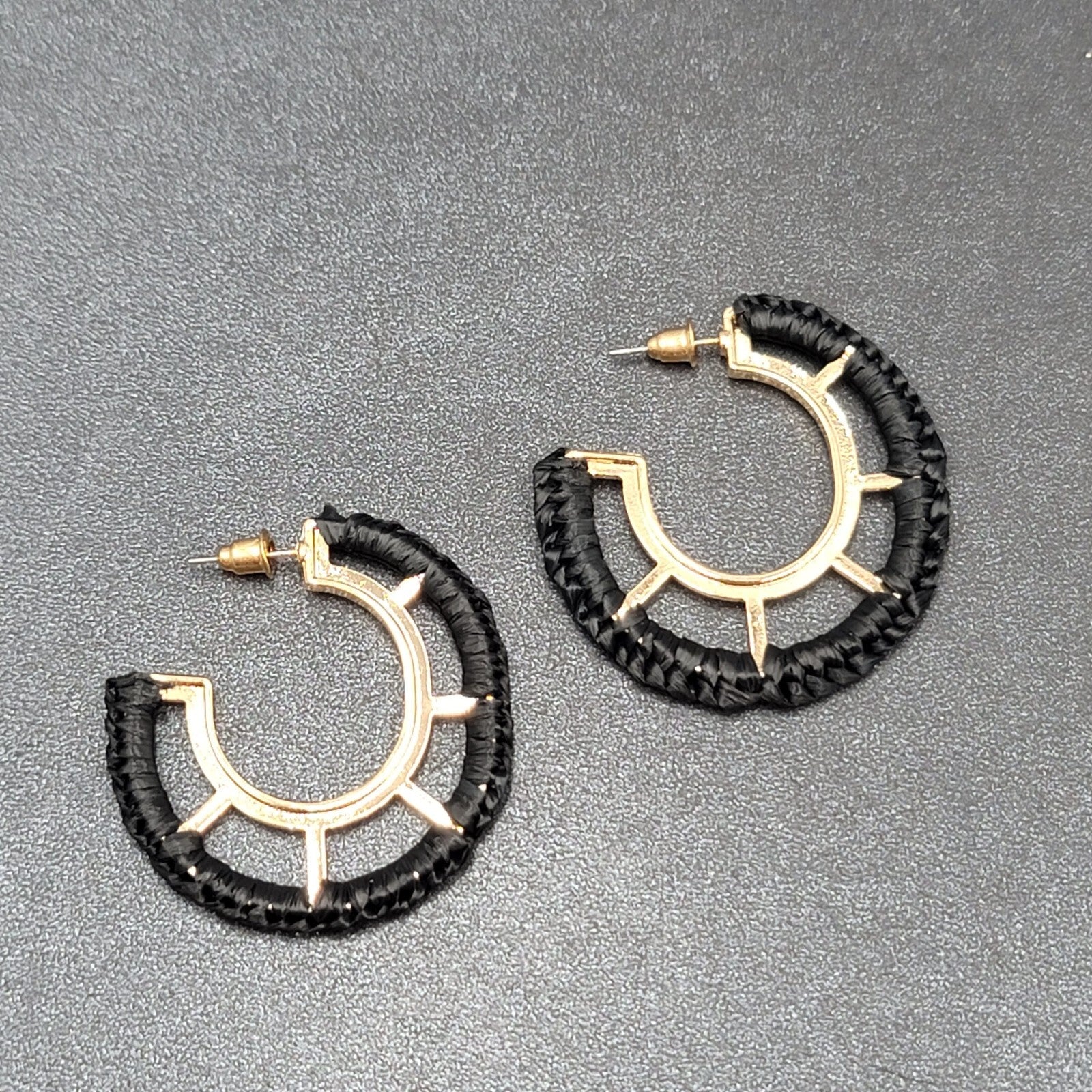 Pierced Earrings Gold tone Black String Wrapped Drop Hoops 1 5/8"