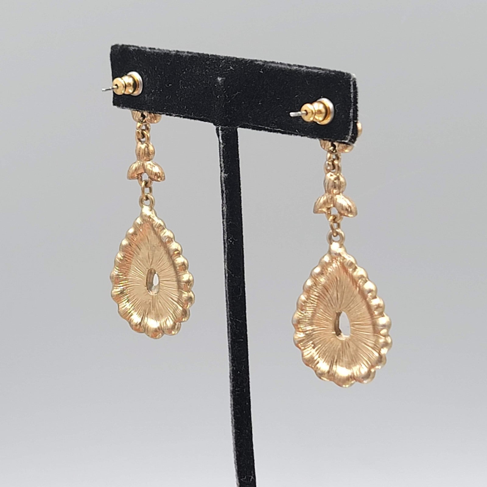 Flower Teardrop Peach Rhinestone Pierced Earrings Gold tone Dangle 2.25 in