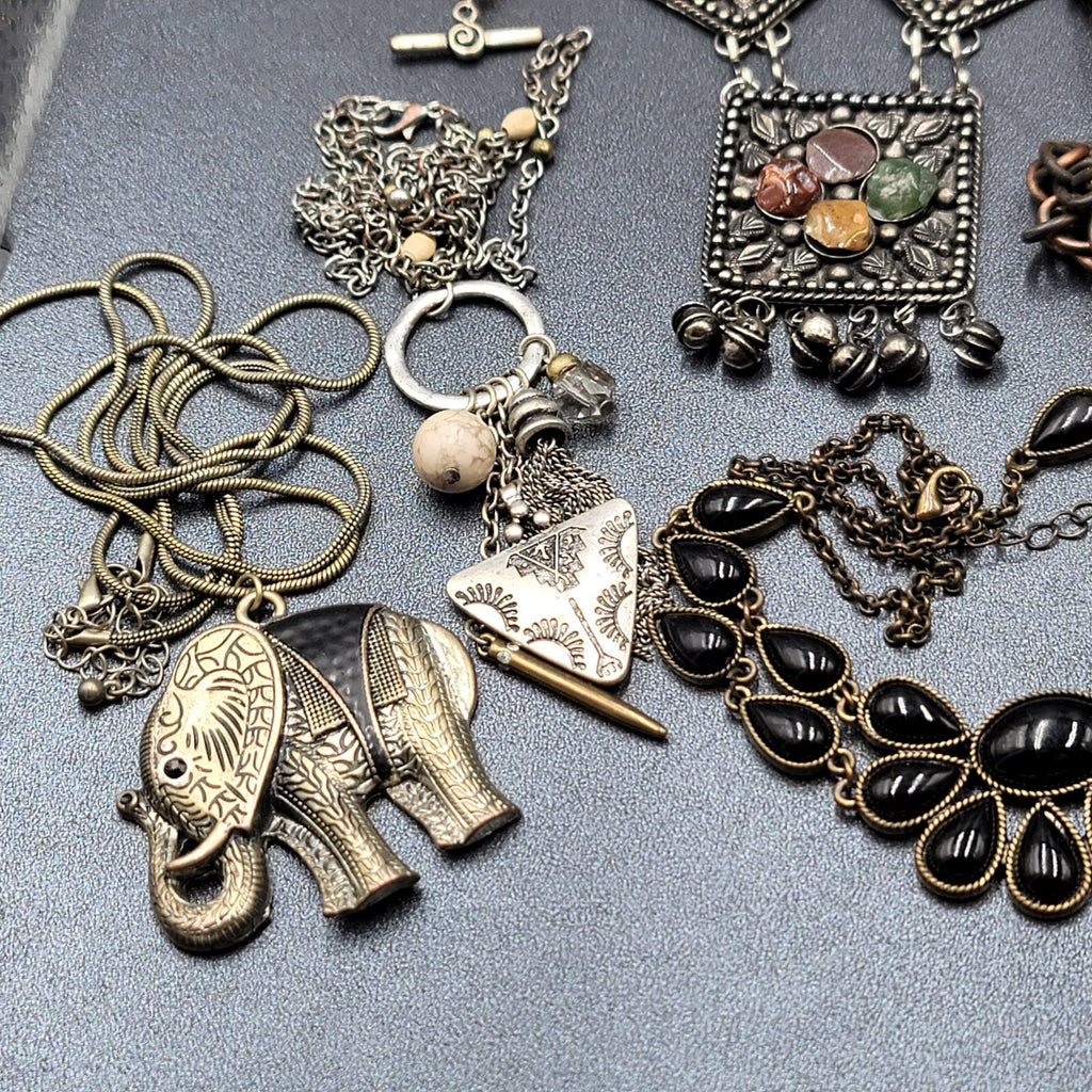 Colorful Jewelry Lot Necklaces Bracelets Pendant 48 pcs