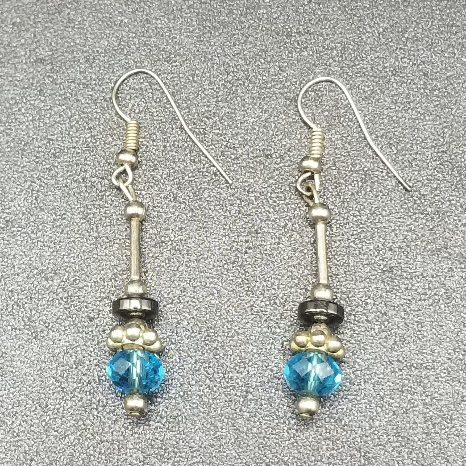 Pierced Earrings Silver tone Blue Faceted Crystal Hematite Bead Dangle 1 1/4"