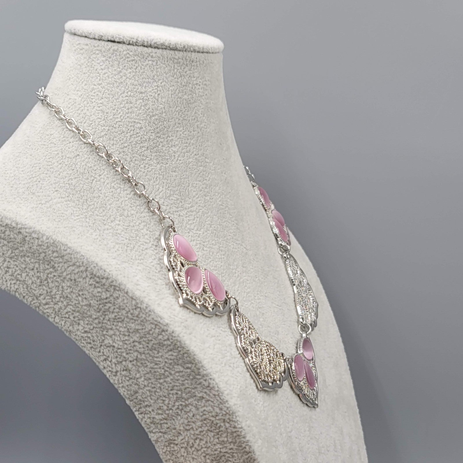 Purple Teardrop Cats Eye Necklace Filigree Silver tone 18"-20"
