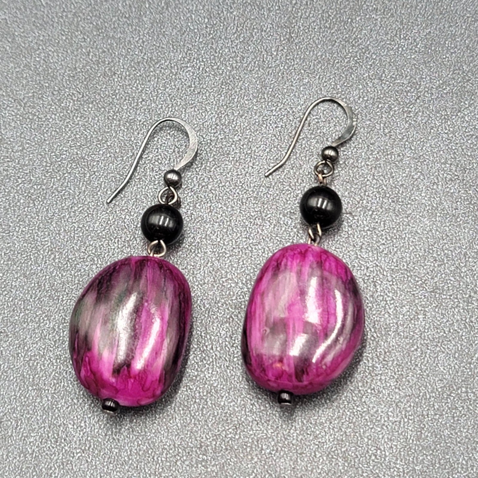 Pierced Earrings Acrylic Purple Black Statement Beads 1.75"
