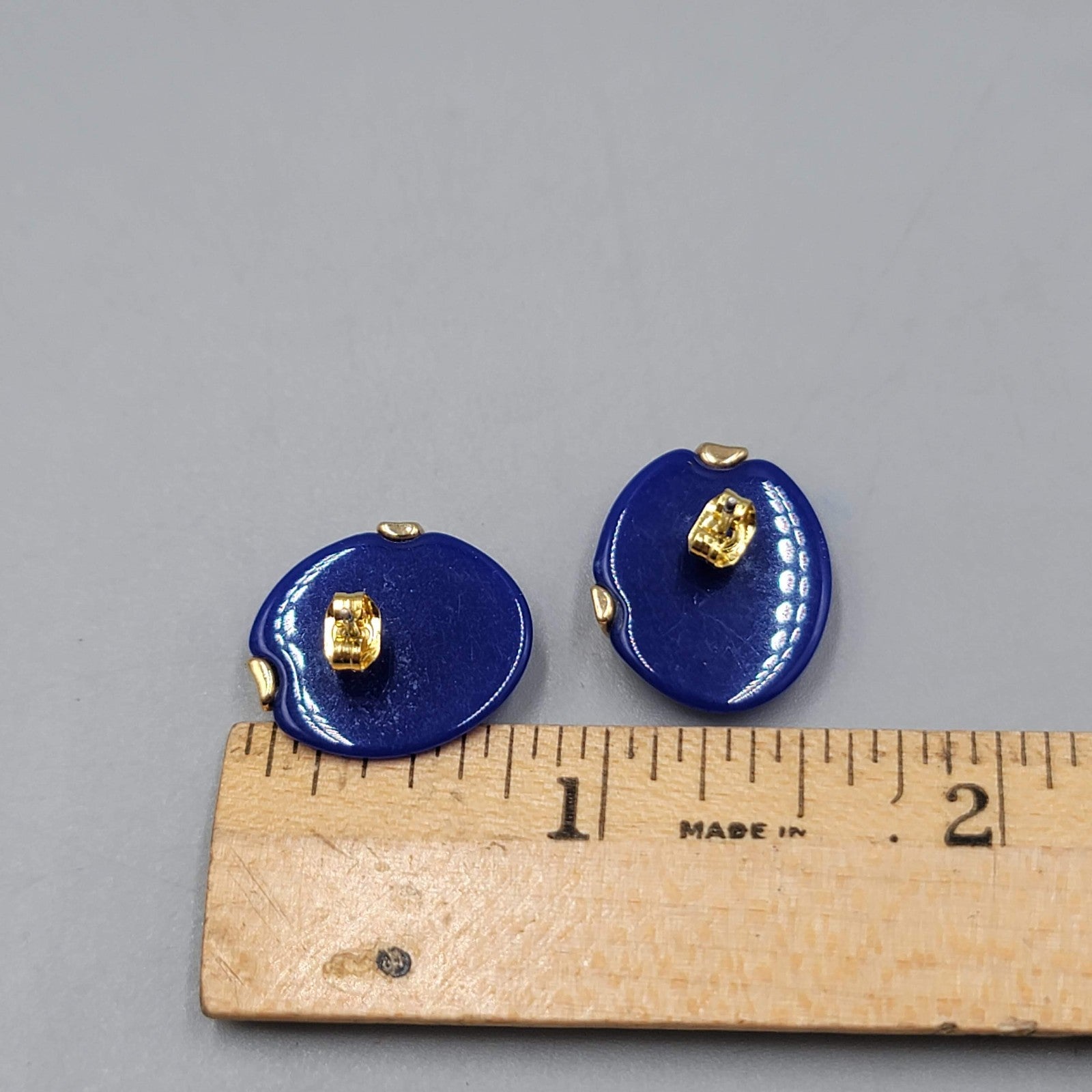 Vintage Blue Oval Pierced Earrings Gold tone Drop 3/4"