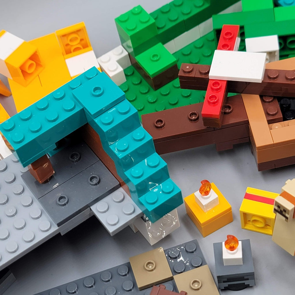 LEGO Loose Brick Lot Over 2.5 Pounds Mostly Minecraft