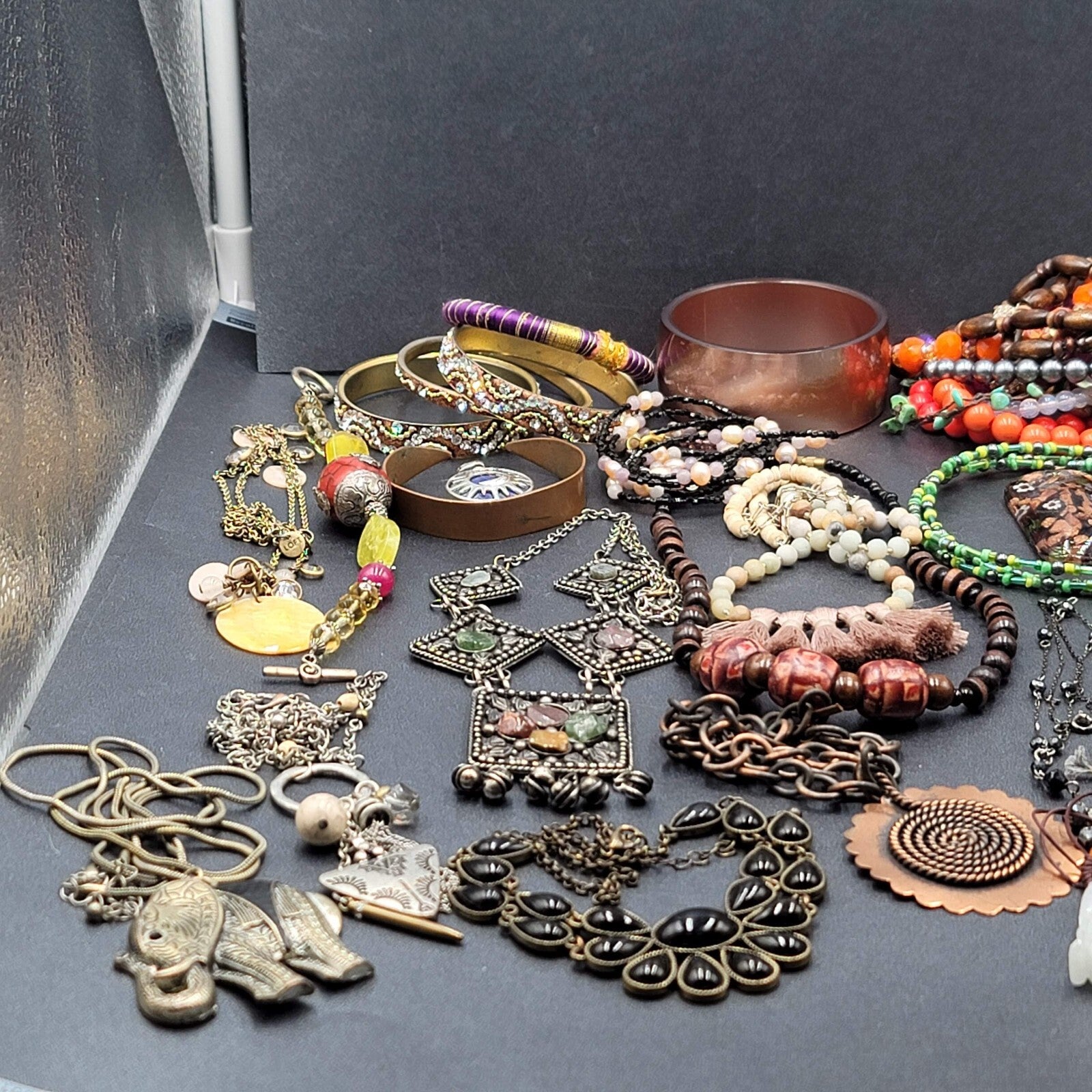 Colorful Jewelry Lot Necklaces Bracelets Pendant 48 pcs