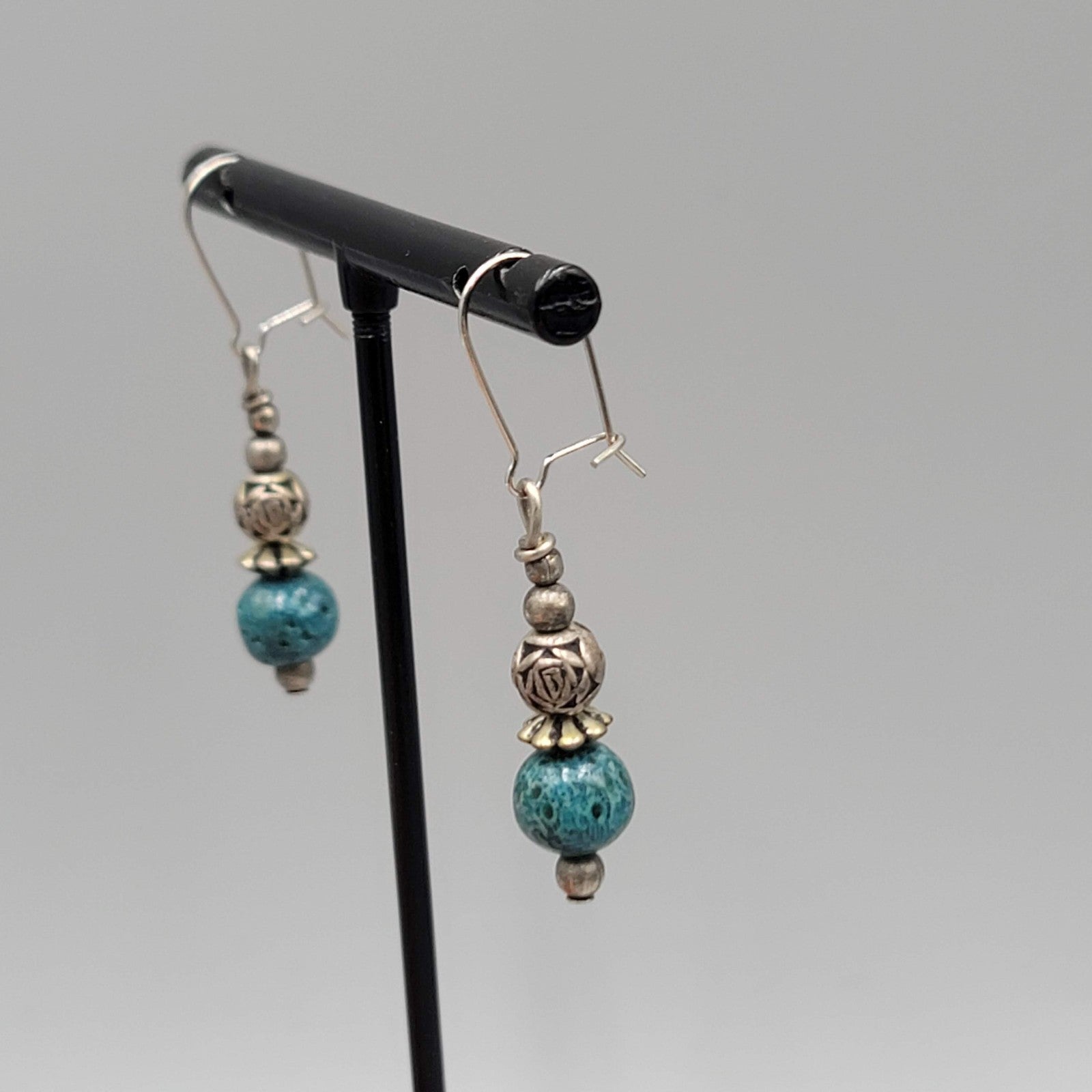 Vintage Blue Bead Pierced Earrings Silver tone Dangle 7/8"