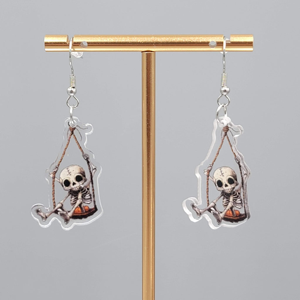 Halloween Swinging Skeleton Pierced Earrings Silver tone Dangle 1.5 in