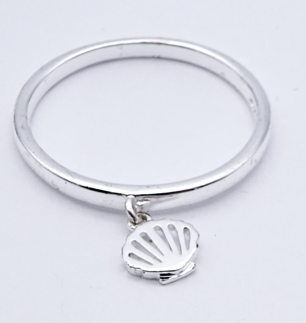 Disney Ariel Mermaid Shell Dangle Ring Size 8 Silver Plated