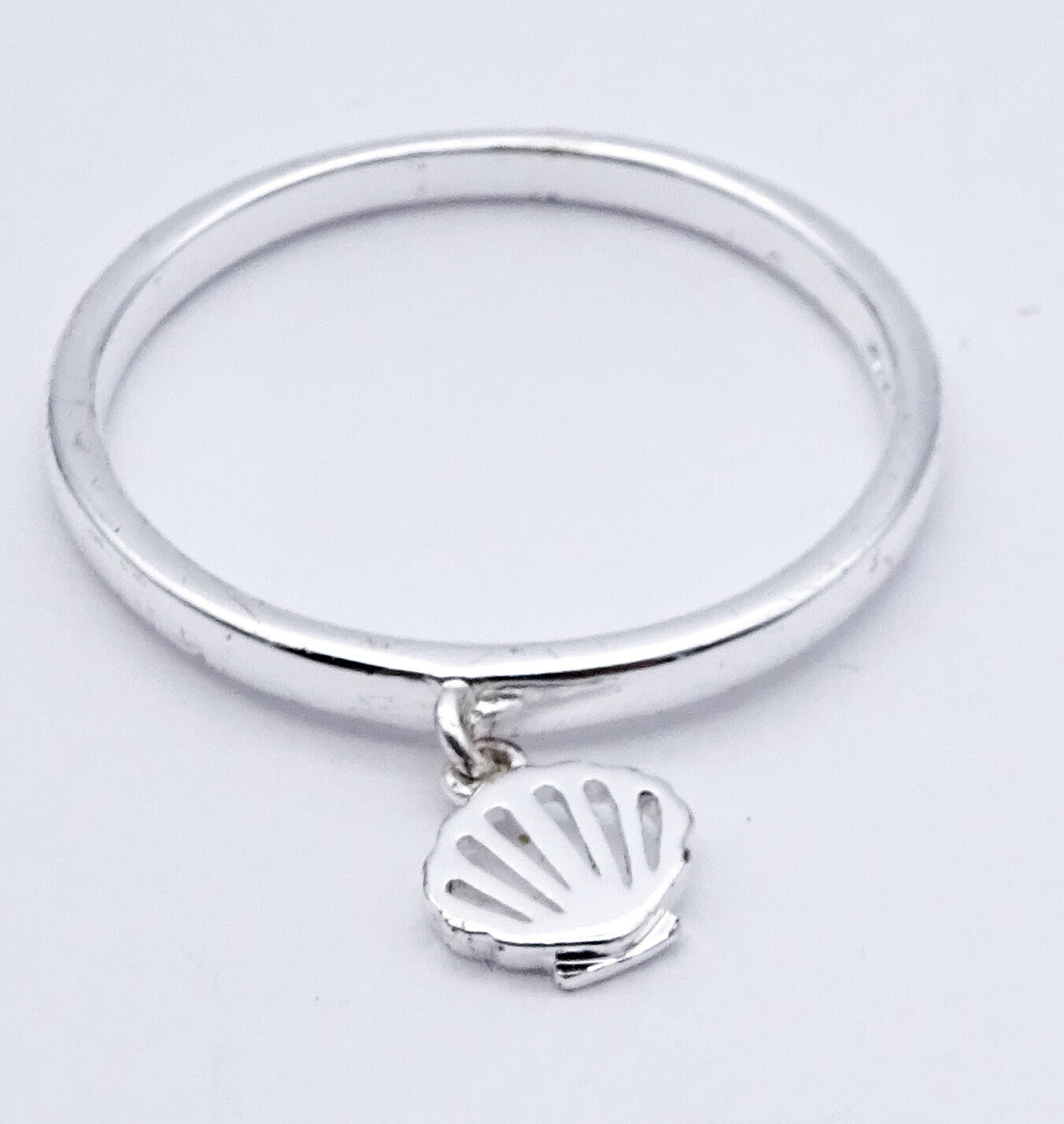 Disney Ariel Mermaid Shell Dangle Ring Size 8 Silver Plated