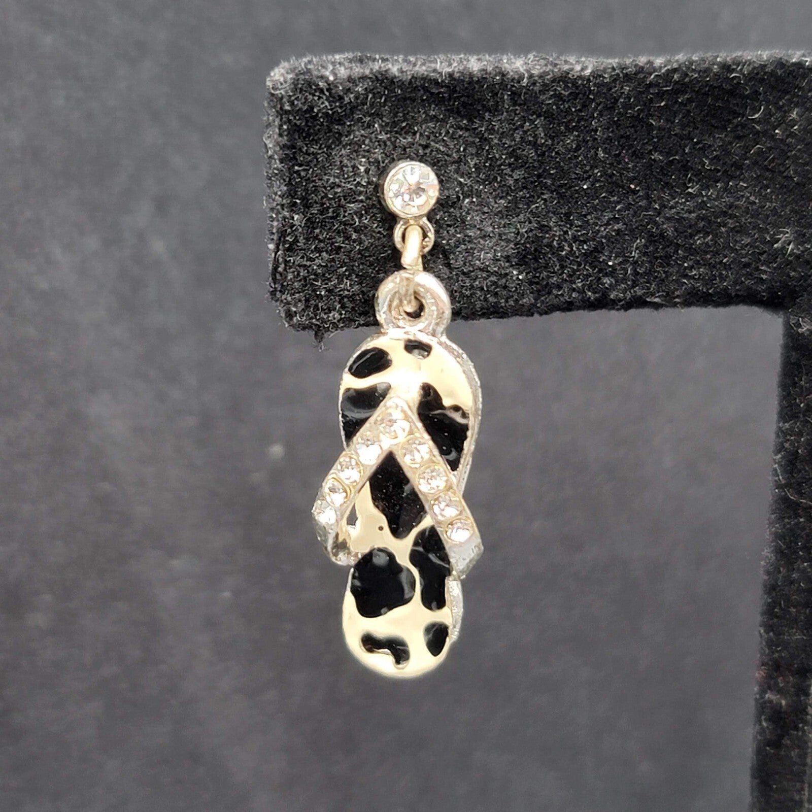Pierced Earrings Black White Enamel Rhinestone Dangle Flip Flops Sandels 3/4"