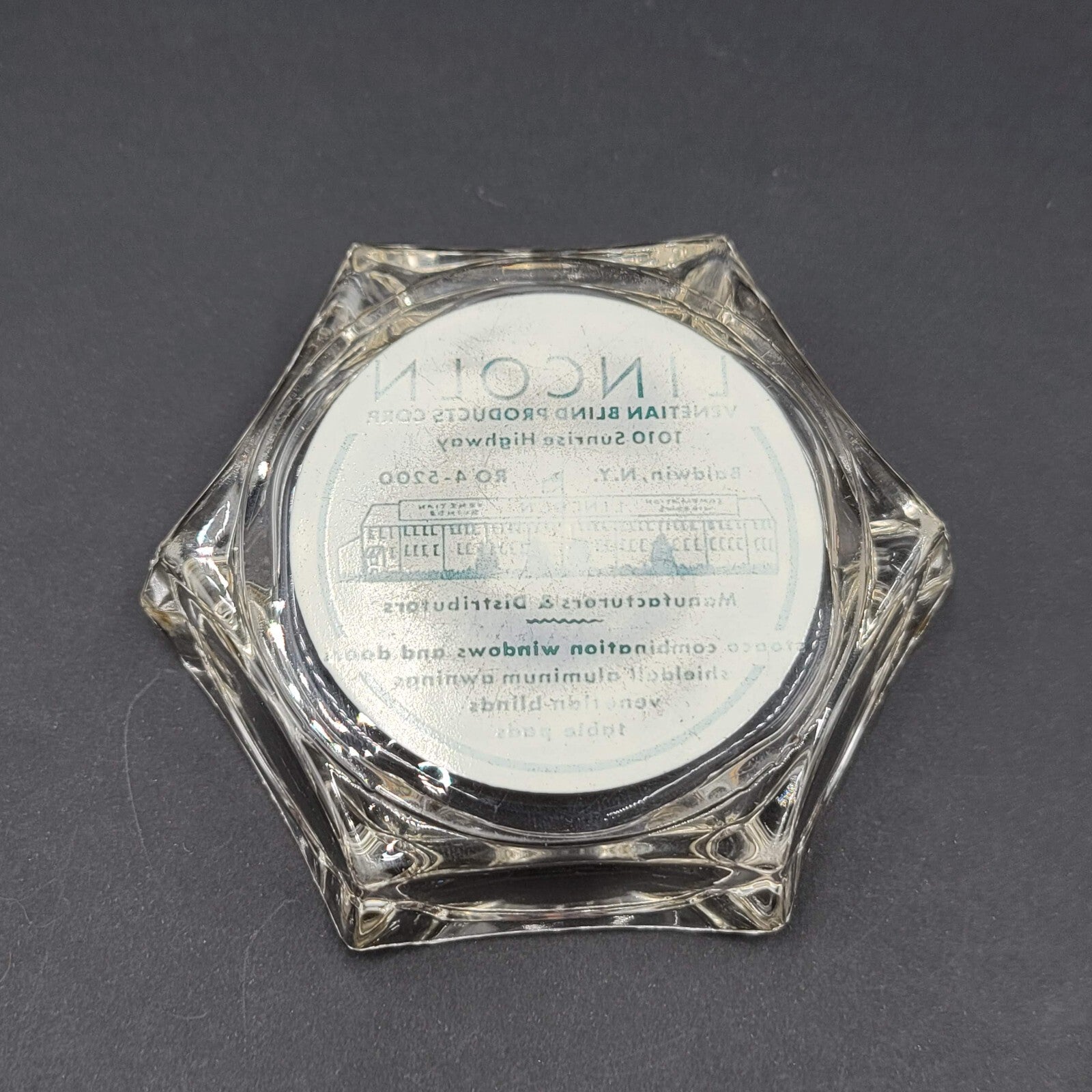 Vintage Advertising Glass Ashtray Lincoln Venetian Blinds Baldwin New York