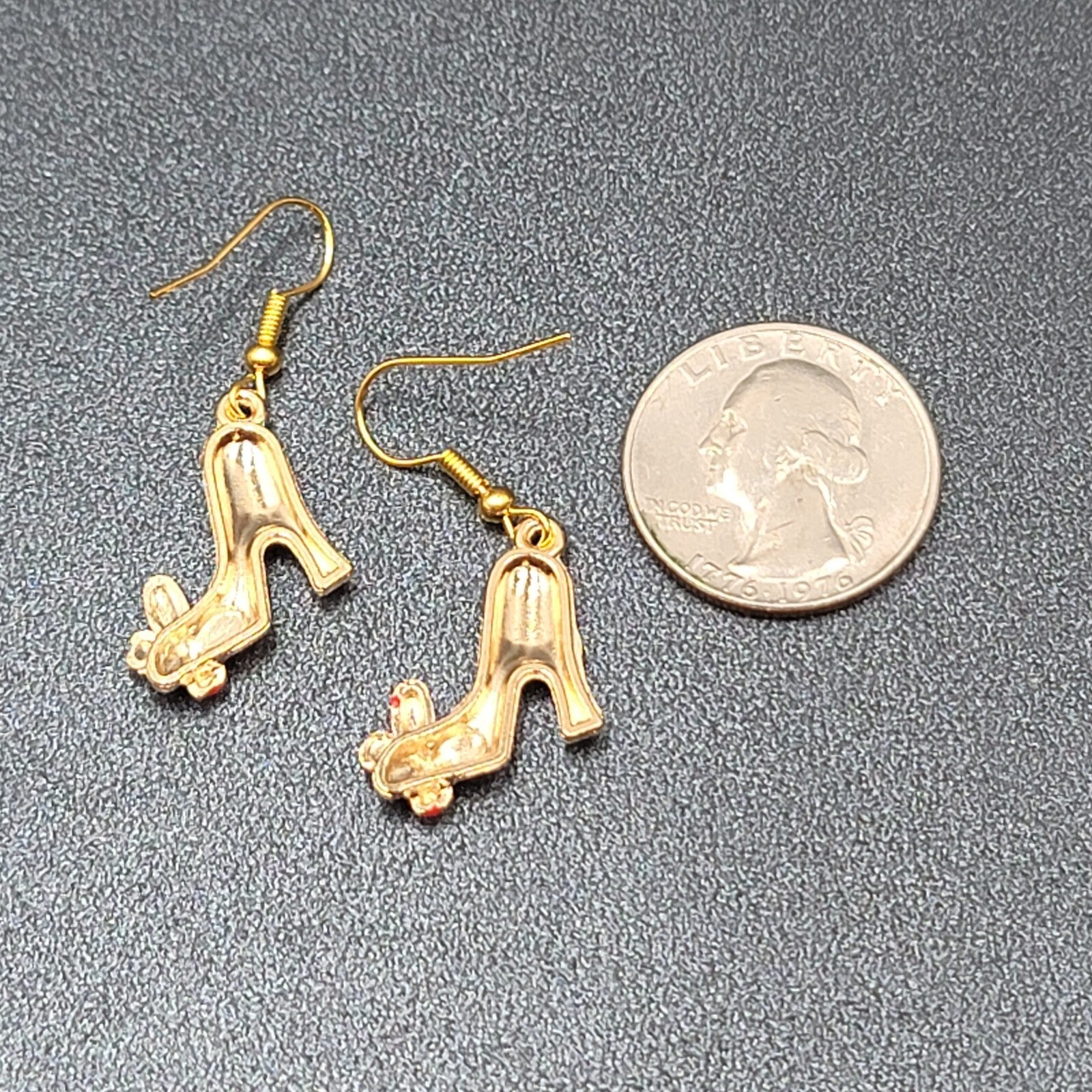 High Heel Shoes Pierced Earrings Gold tone Red Black Enamel Dangle 1"