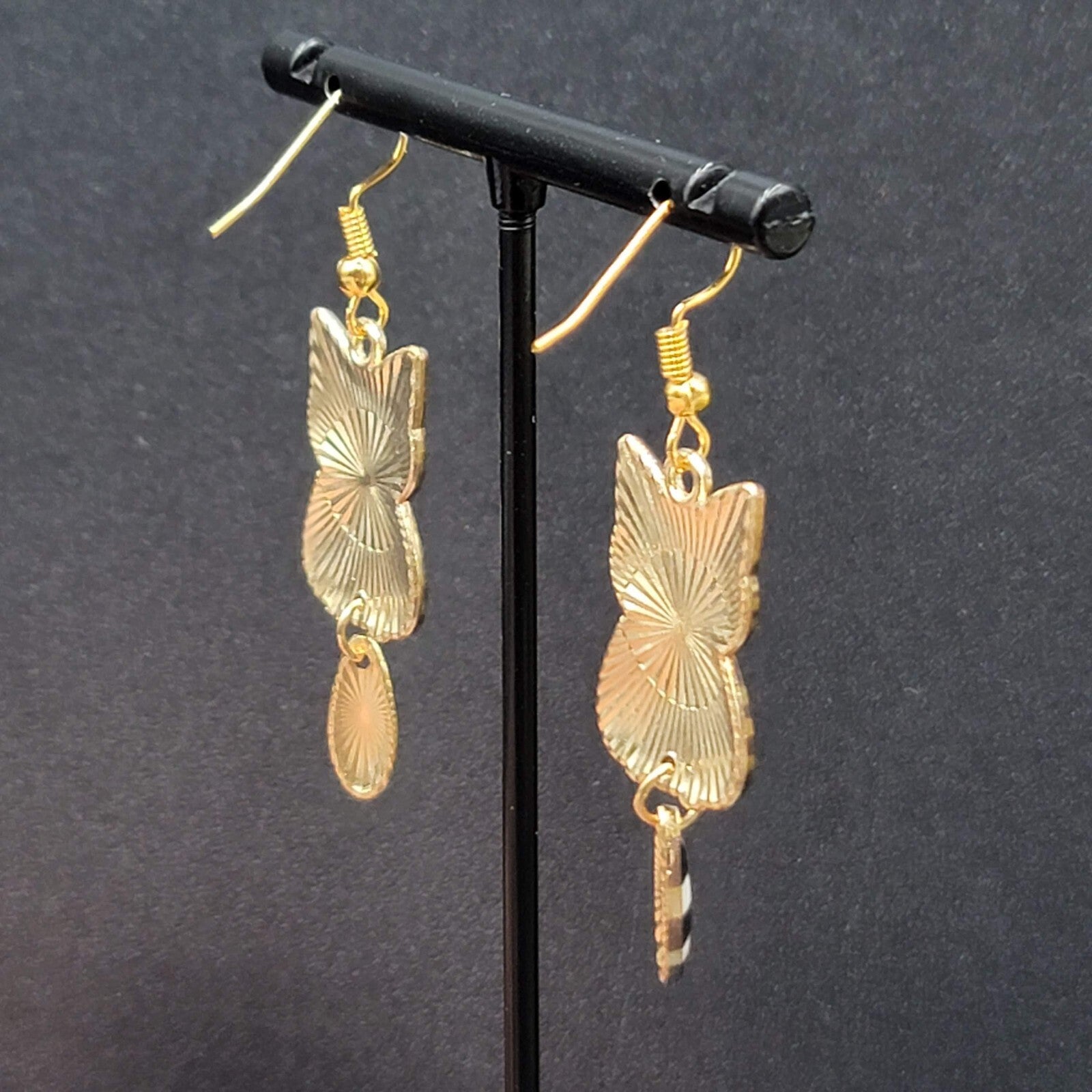 Black Tabby Kitty Cat Pierced Earrings Gold tone Dangle Tail 1.5"