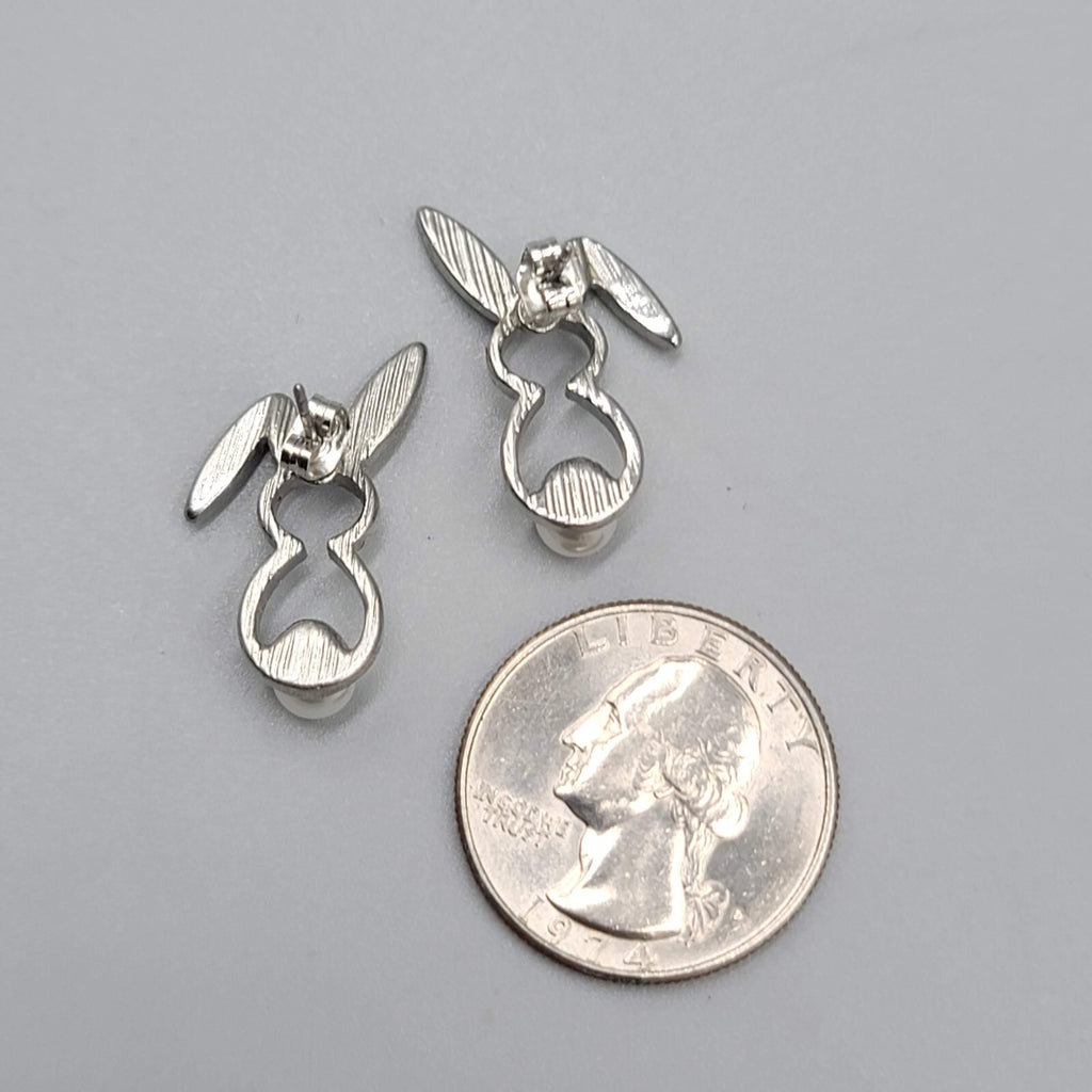 Bunny Rabbit Pierced Earrings Silver tone White Bead Tale Drop 1"