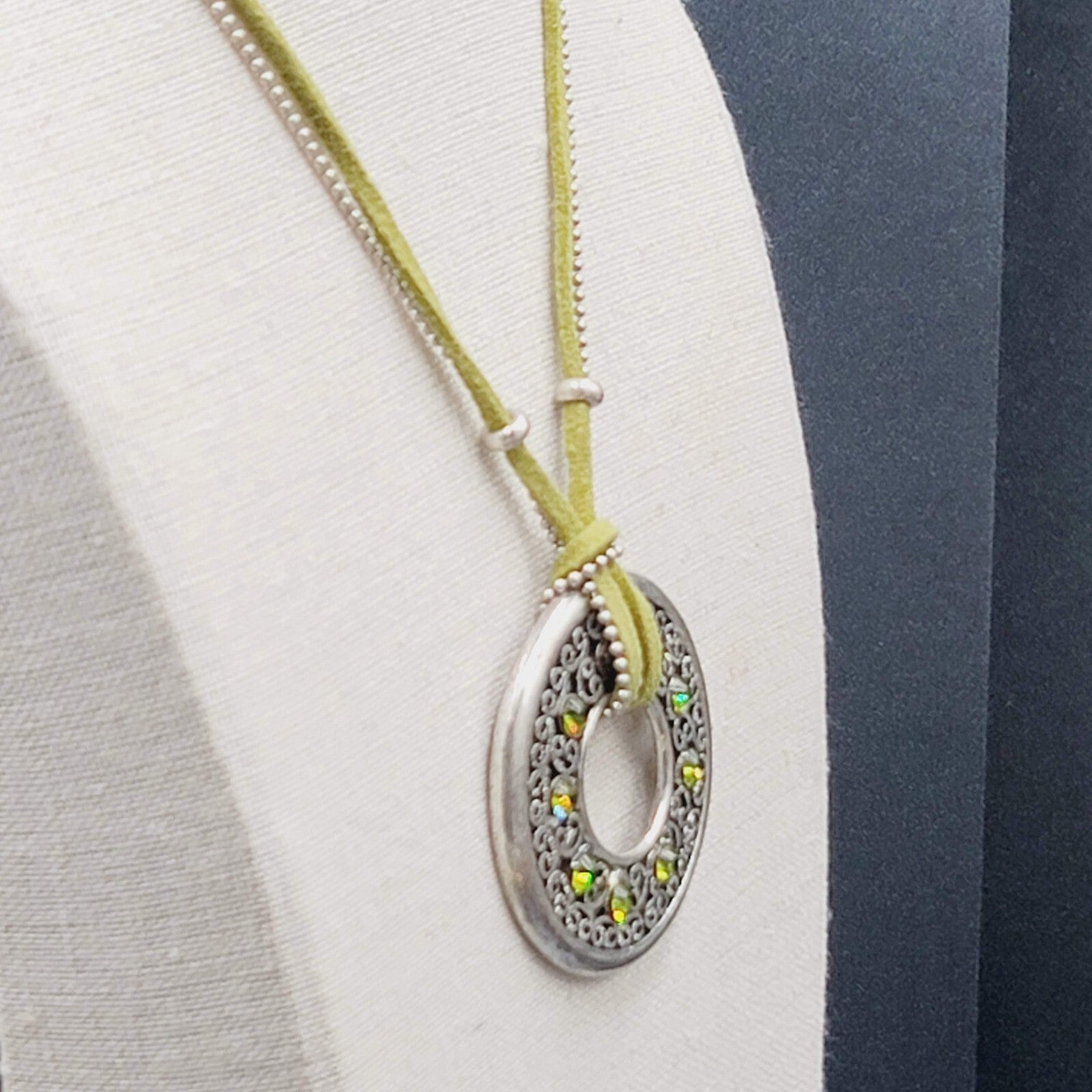 Green Necklace Silver tone Felt Rhinestone Circle Pendant  16"-18"