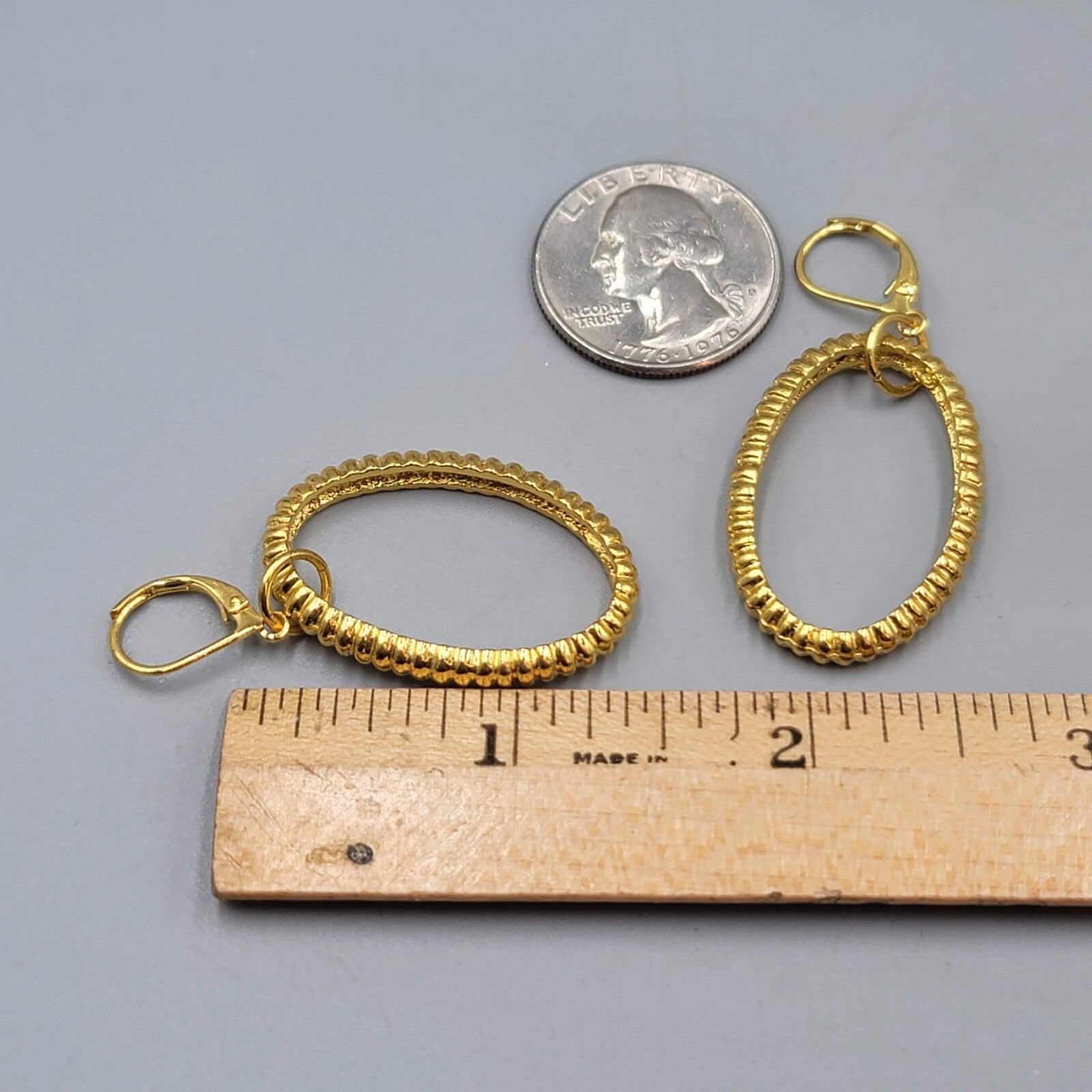 Gold tone Pierced Earrings Dangle Oval Open Hoops Leverback 1.5"
