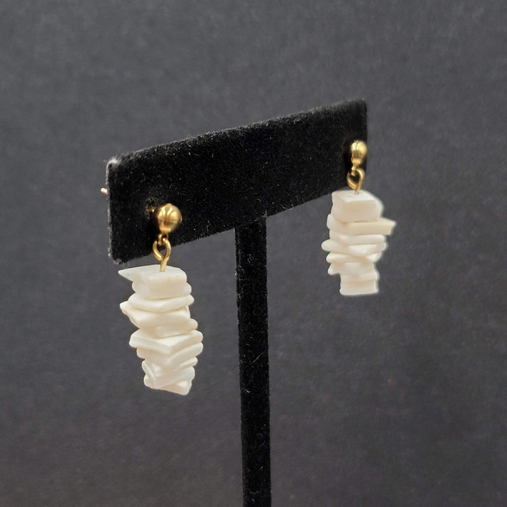 Vintage Pierced Earrings Gold tone White Heishi Shell Chip Dangle 3/4"