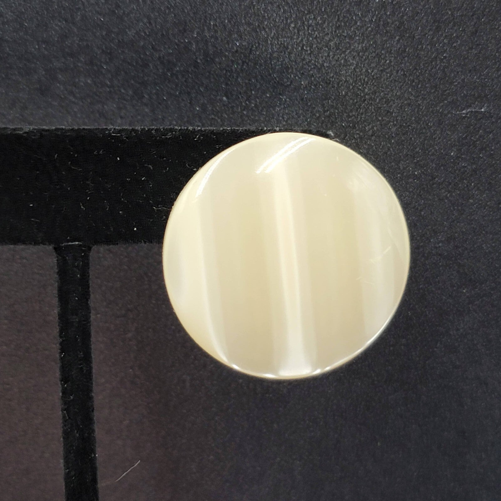 Vintage Pierced Earrings Pearloid Round Discs  1 1/8"