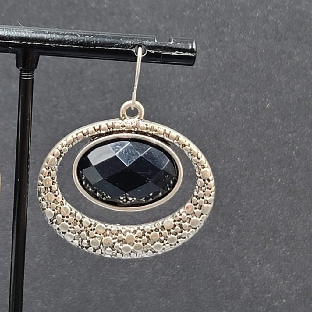 Pierced Earrings Silver tone Black Center Oval Dangle 1.25"