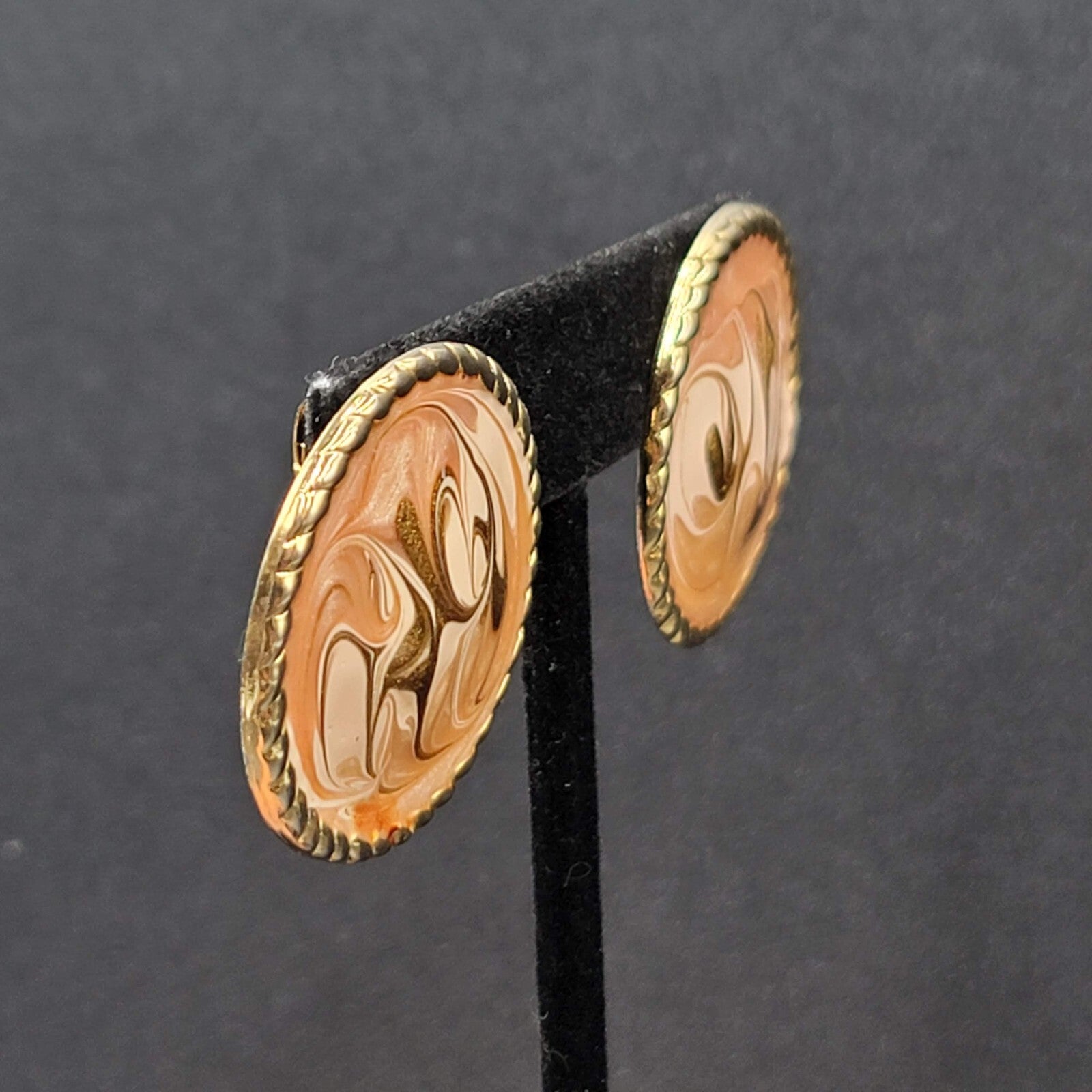 Vintage Clip on Earrings Gold tone Pink Enamel Swirl Round 1.5"