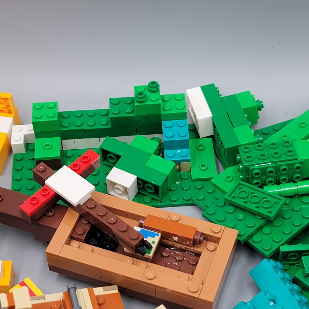 LEGO Loose Brick Lot Over 2.5 Pounds Mostly Minecraft
