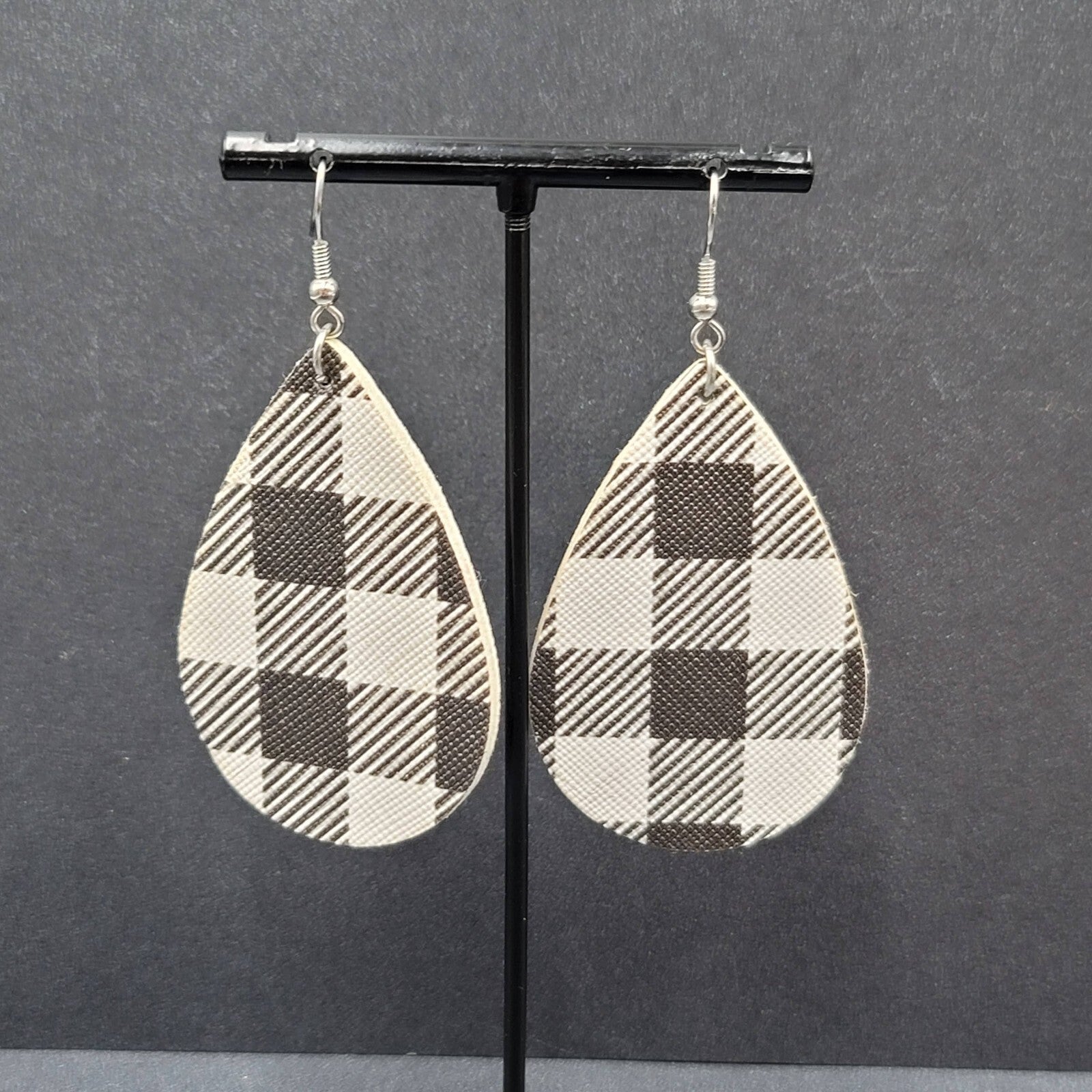 Pierced Earrings Black White Teardrop Plaid Dangle 2.25"