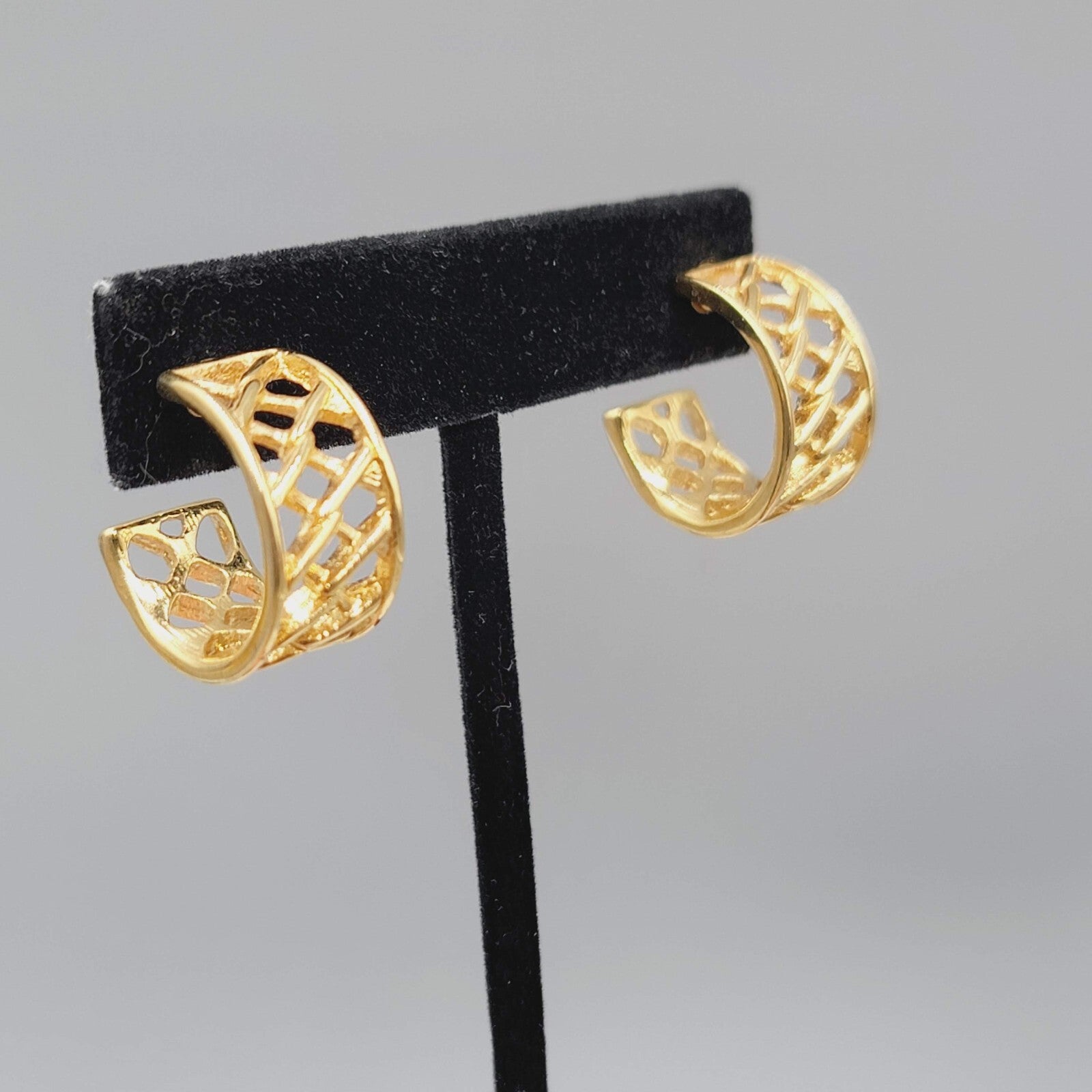 Vintage Hoop Pierced Earrings Wide Open Work Hoops 3/4"