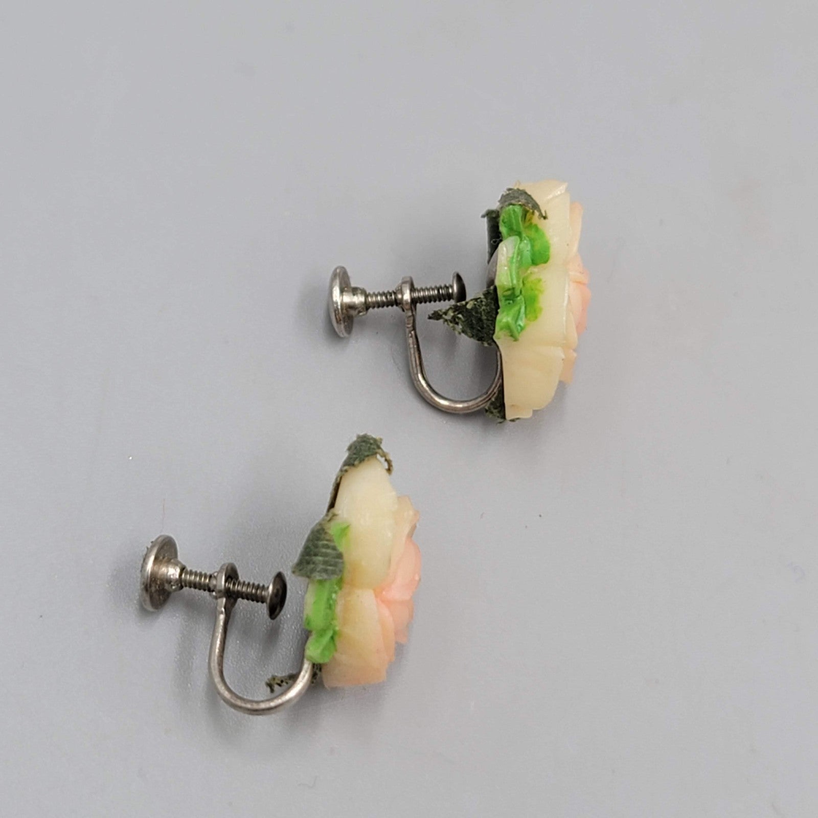 Vintage Acrylic Rose Clip on Earrings Screw Back 3/4"