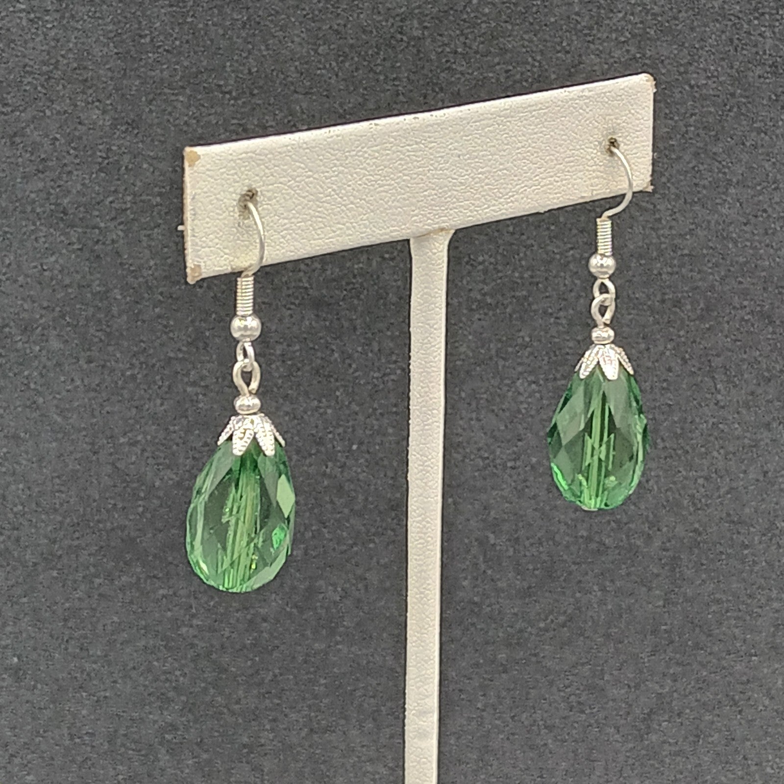Pierced Earrings Silver tone Acrylic Green Faceted Teardrop Dangle 1"