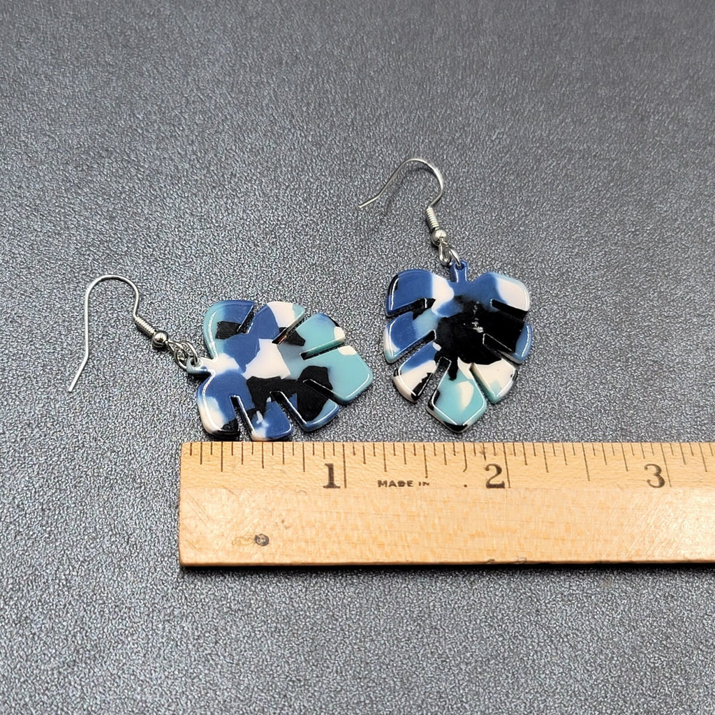 Pierced Earrings Blue White Black Resin Palm Leaf Dangle 1.25"