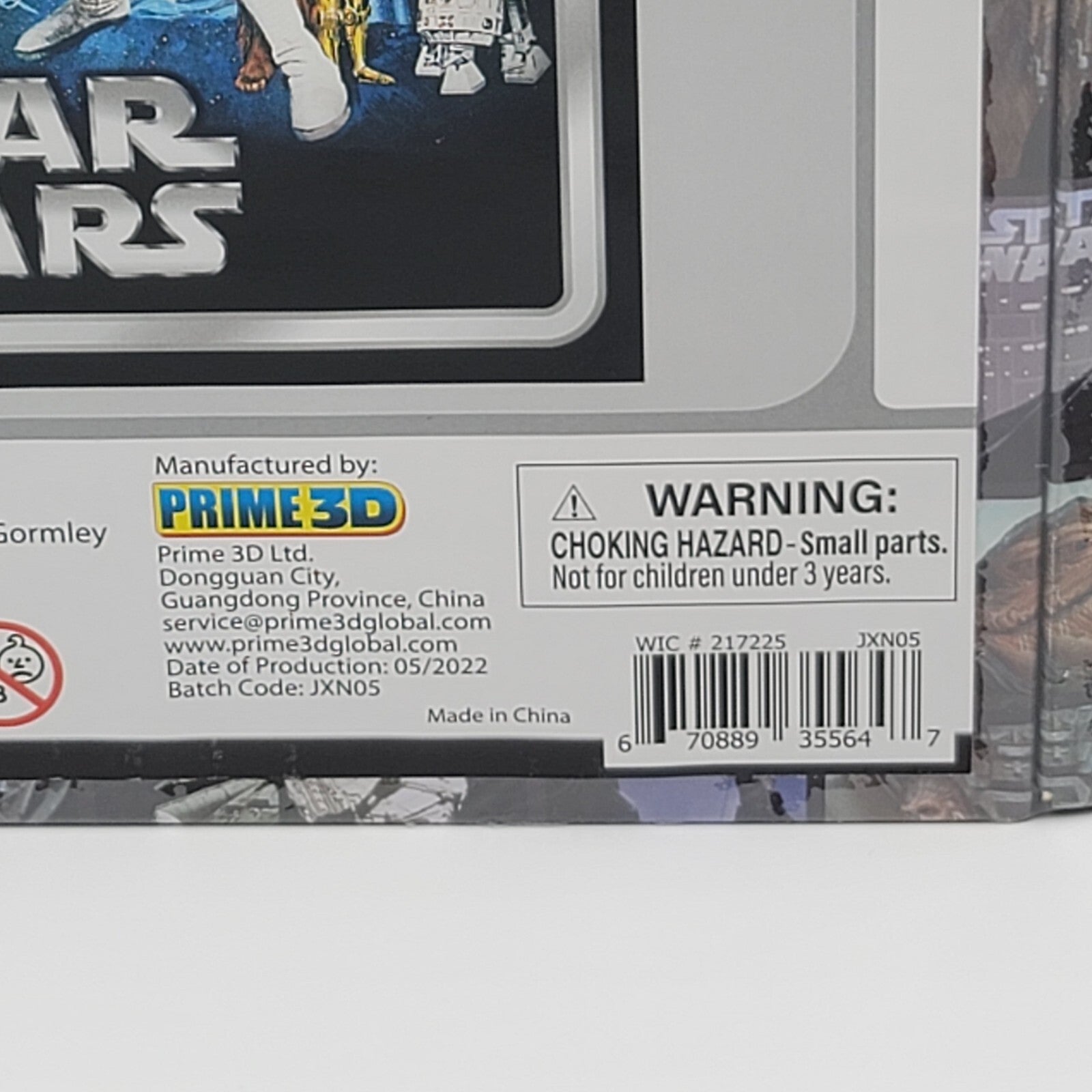 Disney STAR WARS 3D PUZZLE 300 pcs 12” x 18” Puzzle Book Shaped Puzzle Tin NIB