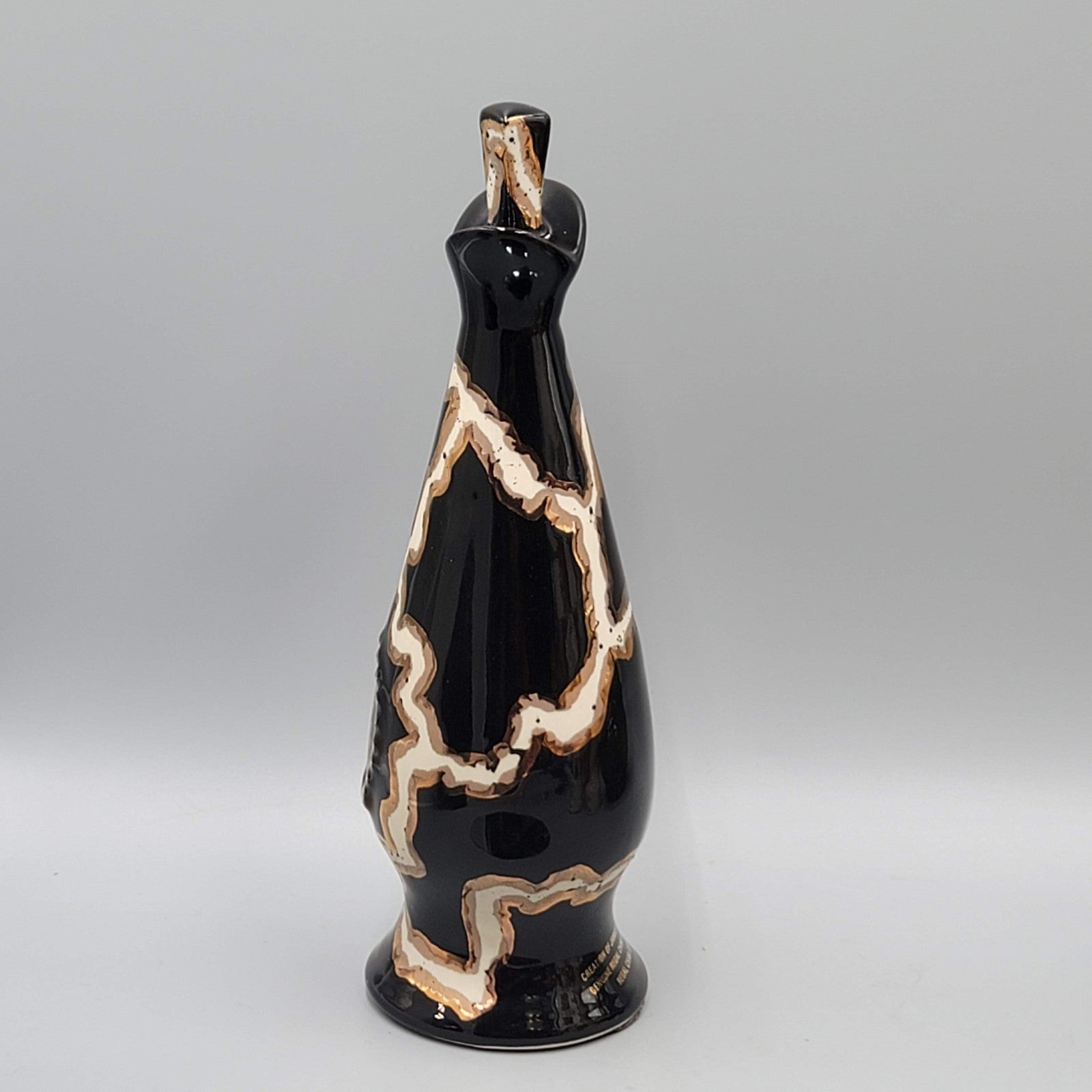 Jim Beam Paperweight Di Monte Royal 1980 C Miller Black Gold White 8 in tall